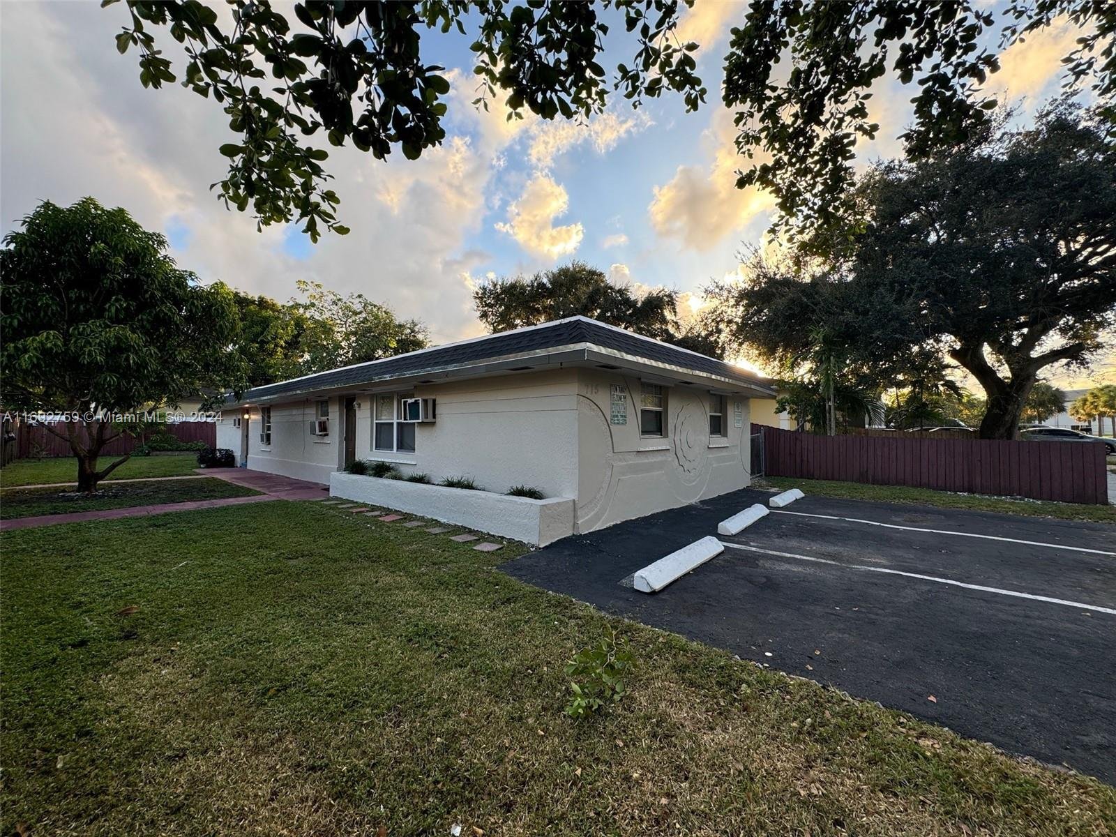 715 SW 6Th St, Dania Beach, FL 33004