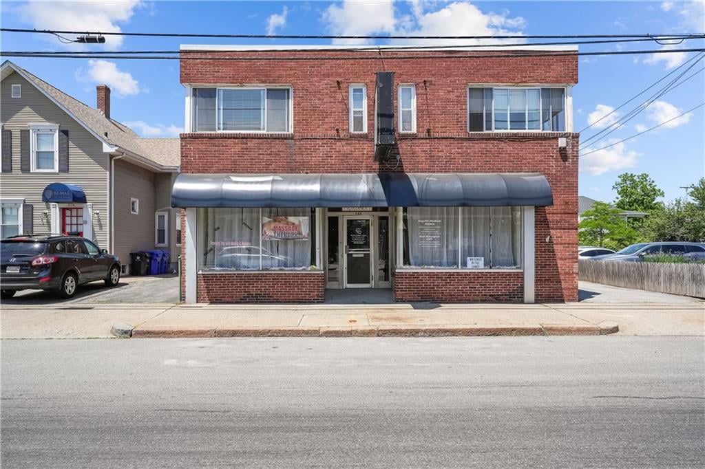 580 Central Ave, Pawtucket, RI 02861