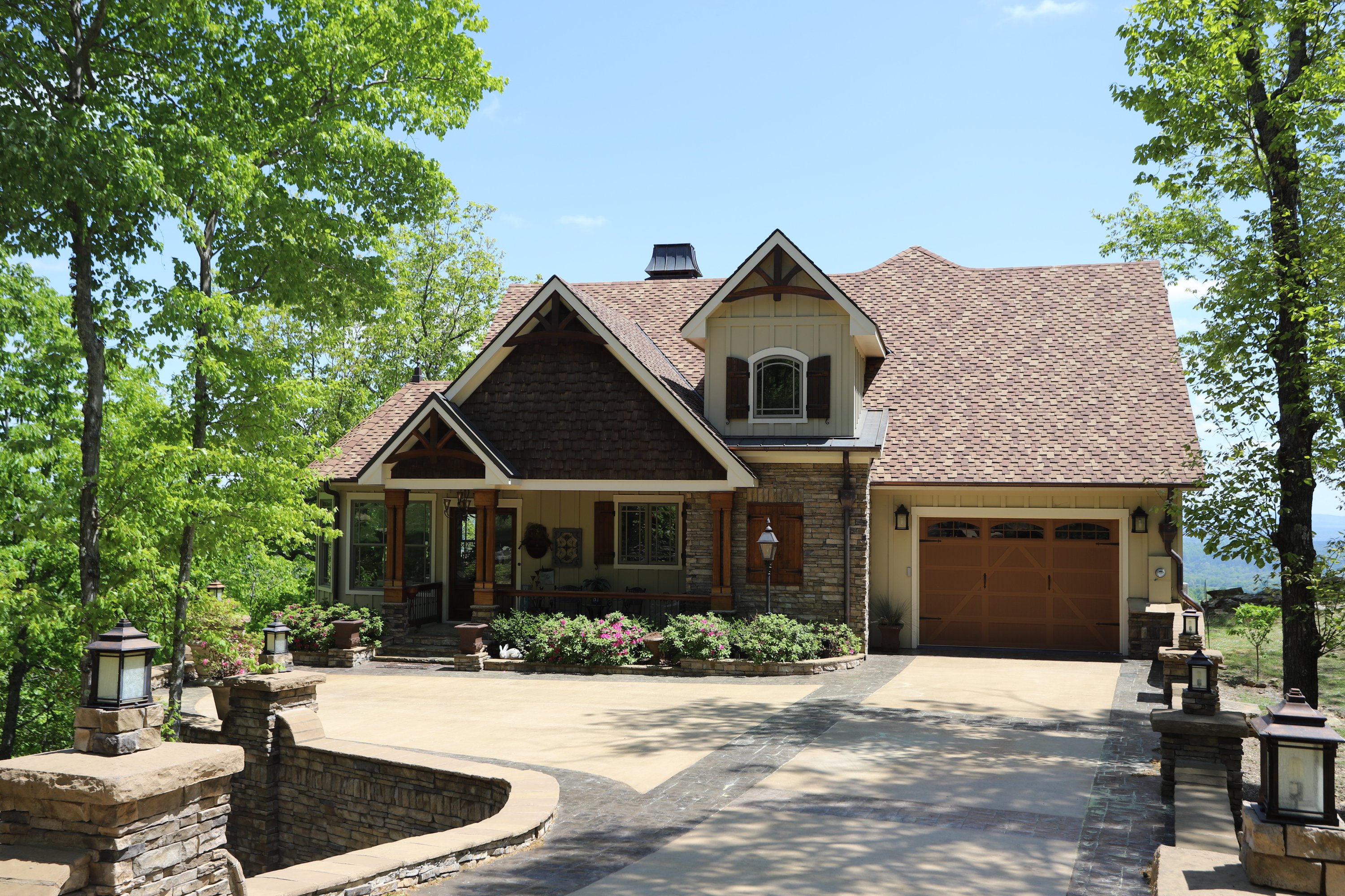 223 S Brow Dr, Menlo, GA 30731