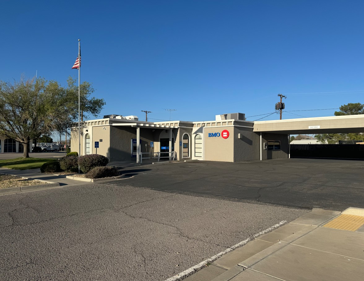 300 Anthony Dr, Anthony, NM 88021