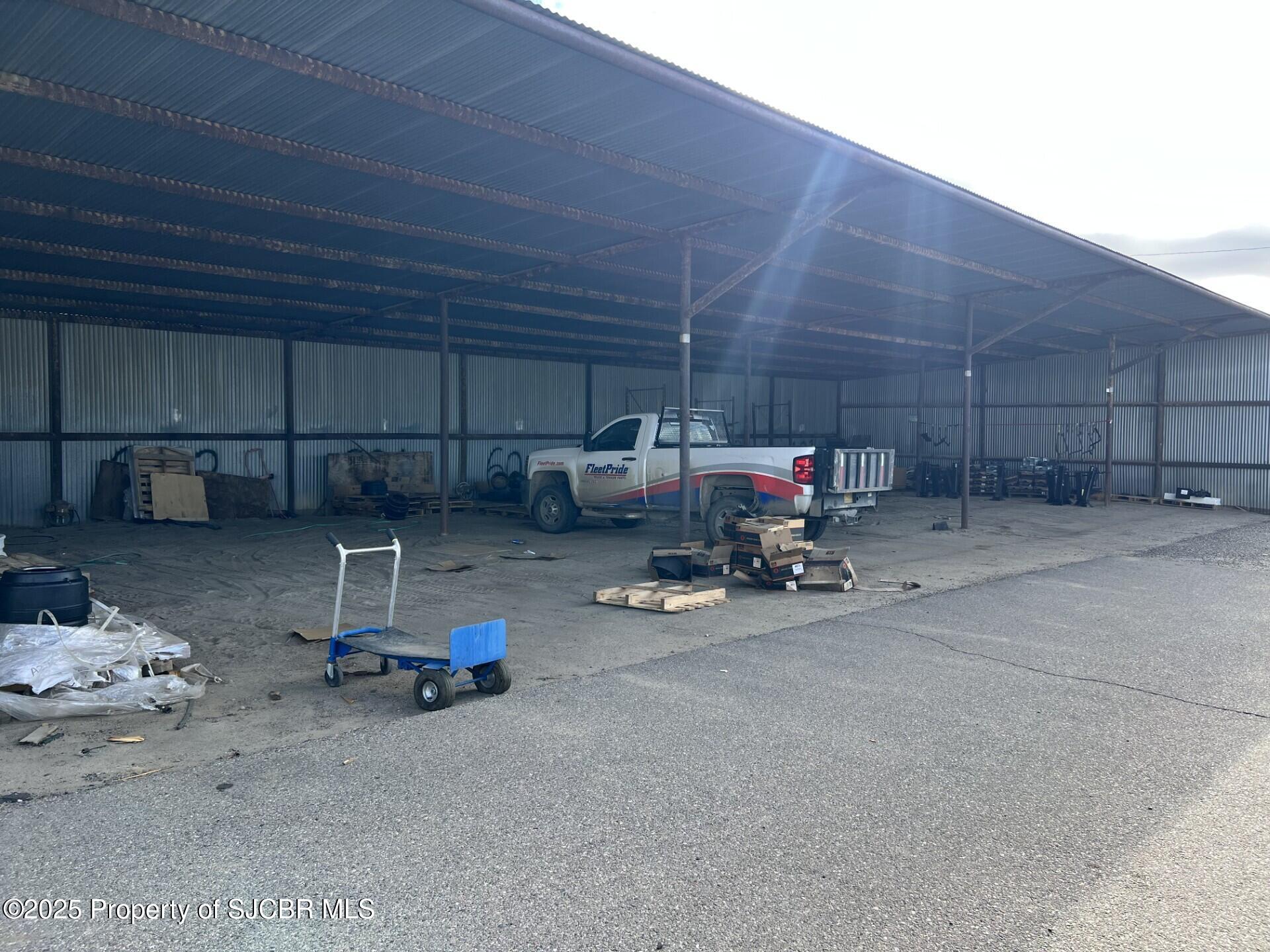 302 Lgt Plant Rd, Aztec, NM 87410-1826