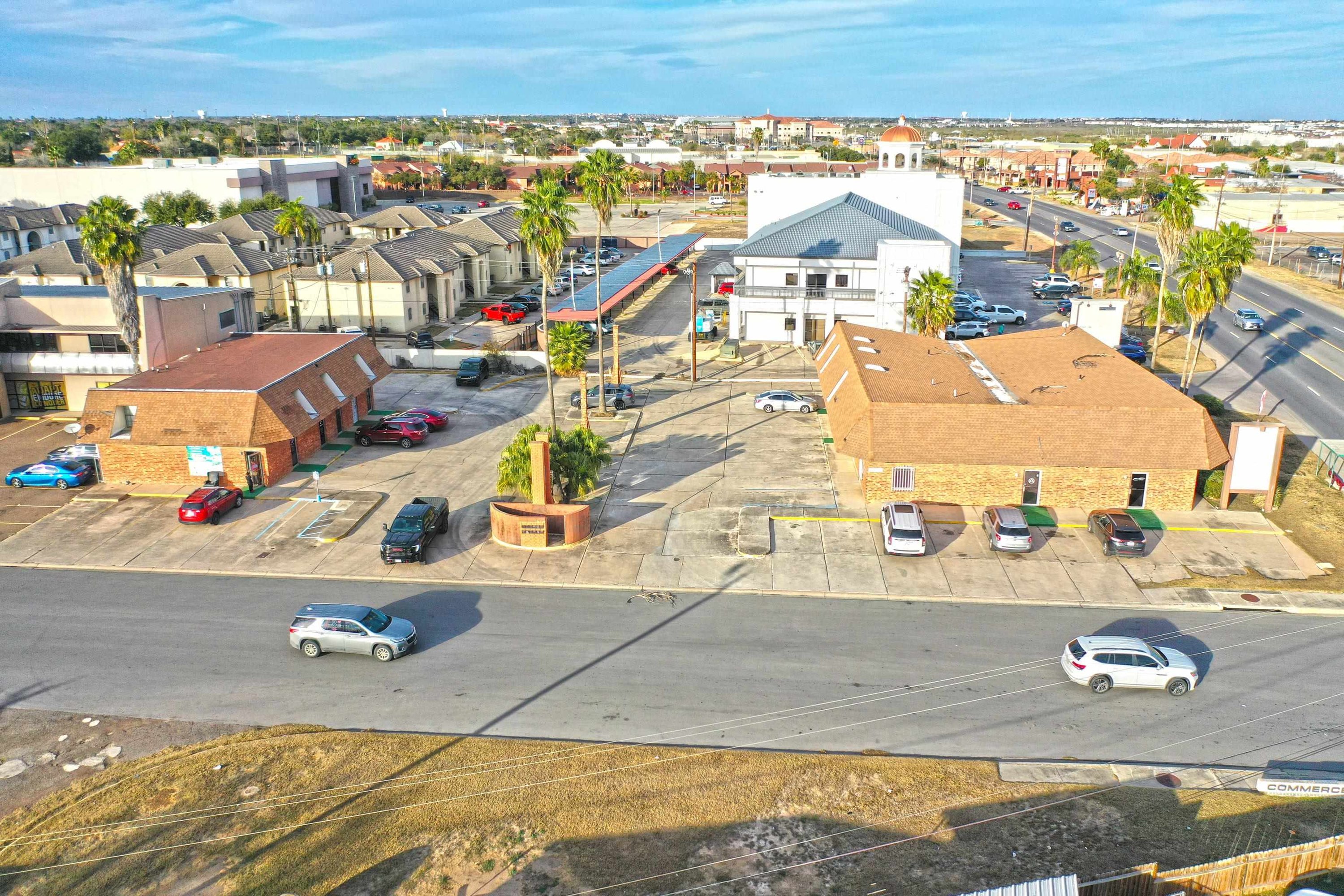 6202 Mcpherson Rd, Laredo, TX 78041