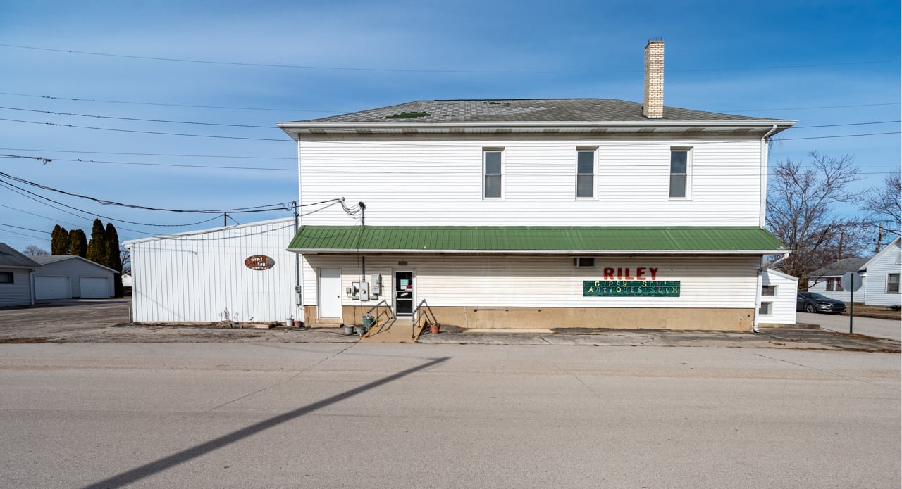 7694 E 1 St, Riley, IN 47871