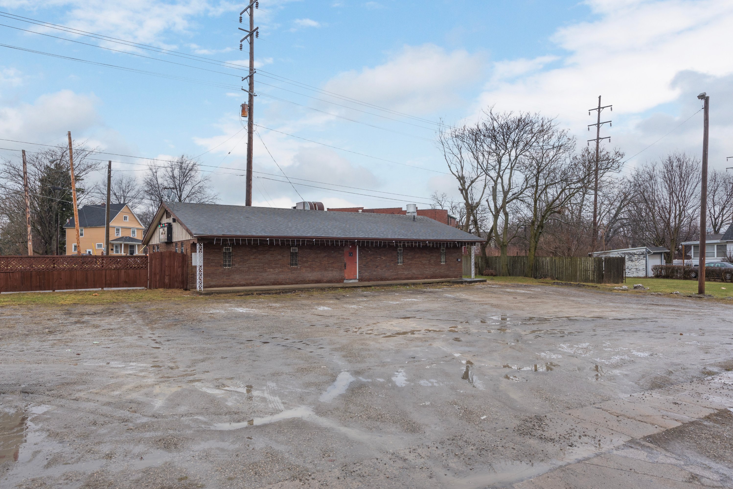 801 Foster Ave, Elyria, OH 44035