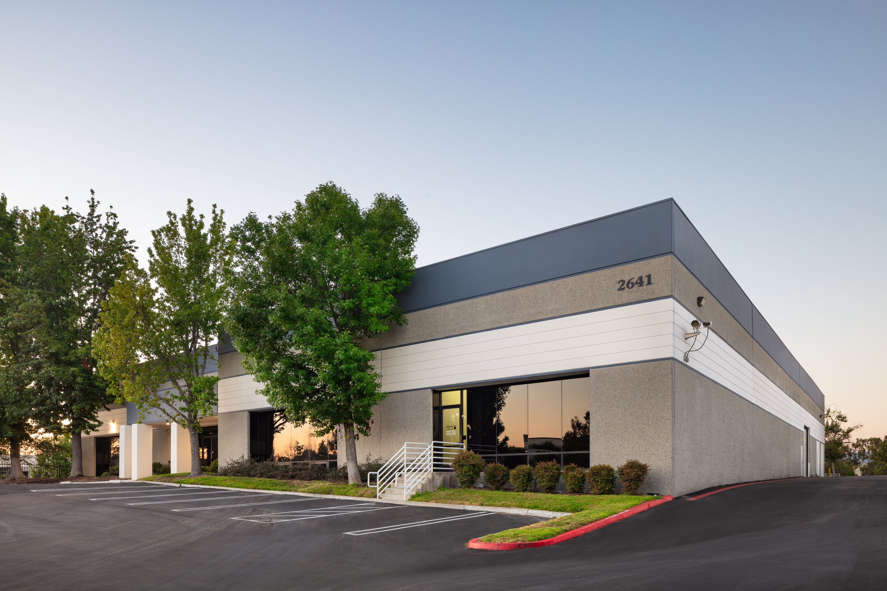 2641 La Mirada Dr, Vista, CA 92081