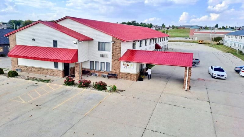 1225 Plaza Dr, Carroll, IA 51401