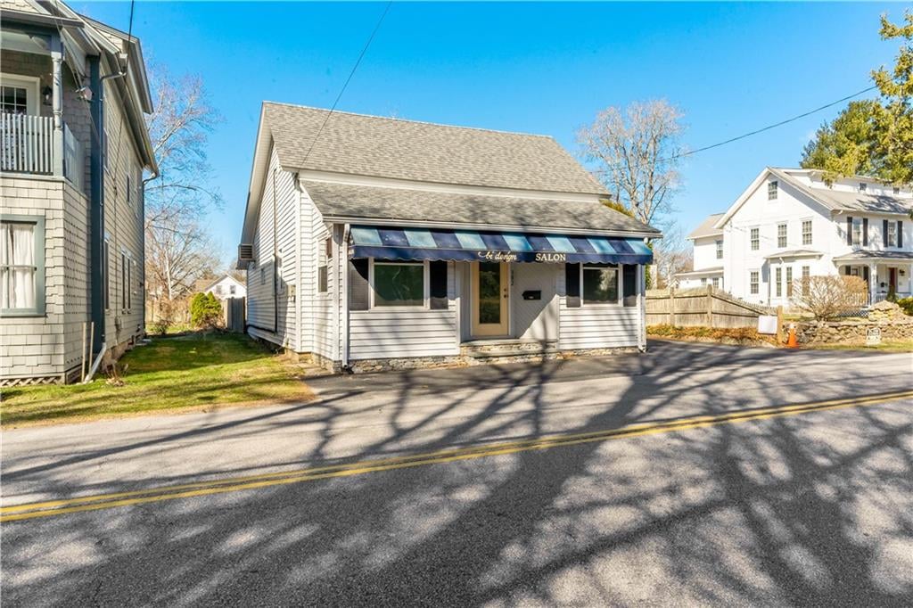 382 Woodruff Ave, South Kingstown, RI 02879