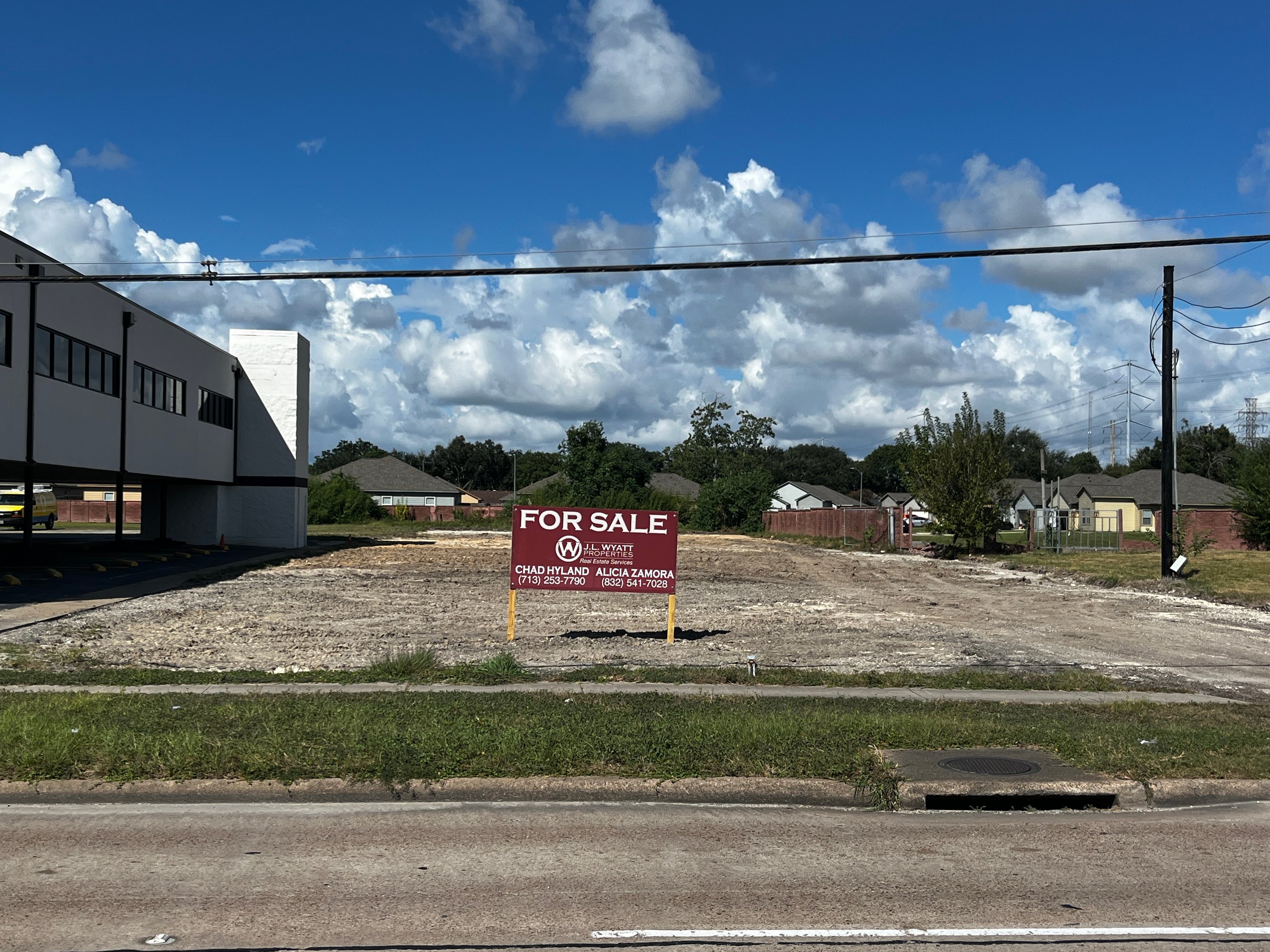 2310 Center St, Deer Park, TX 77536