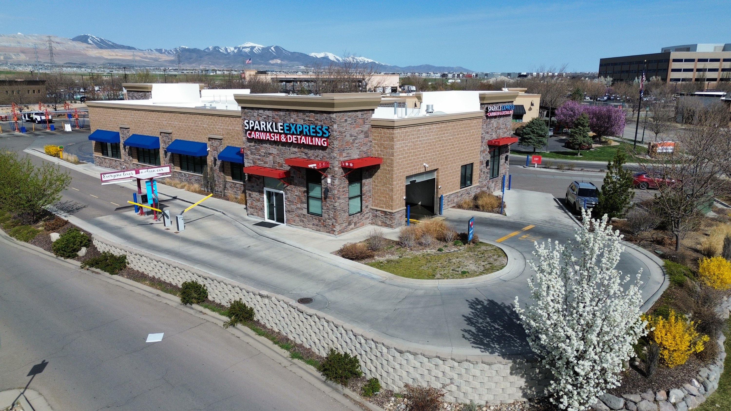 13326 S Market Center Dr, Riverton, UT 84065