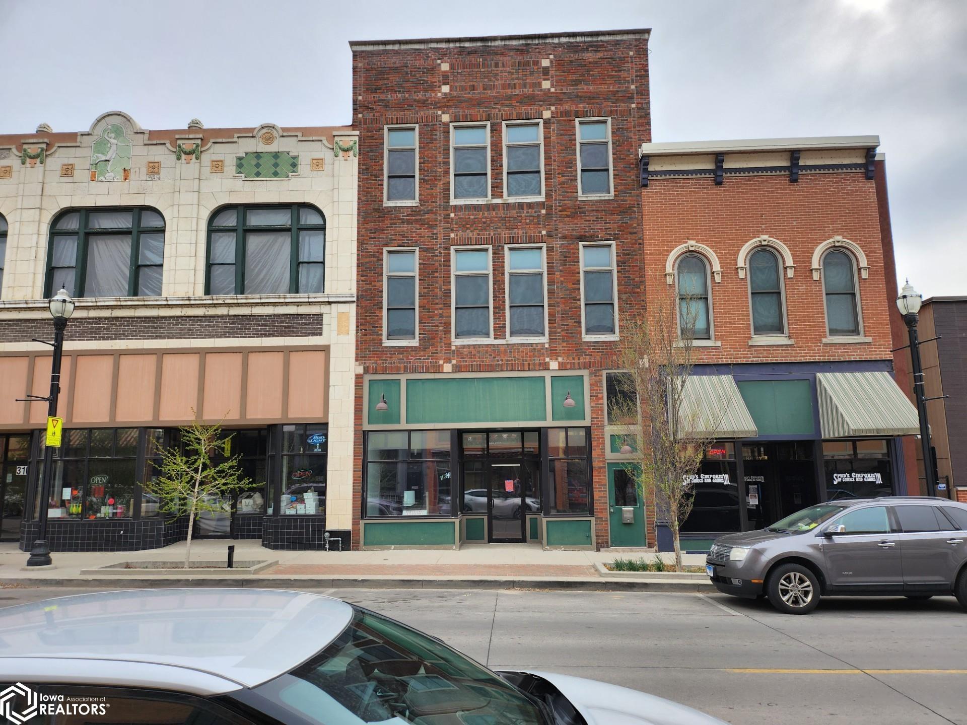 314 E Main St, Ottumwa, IA 52501