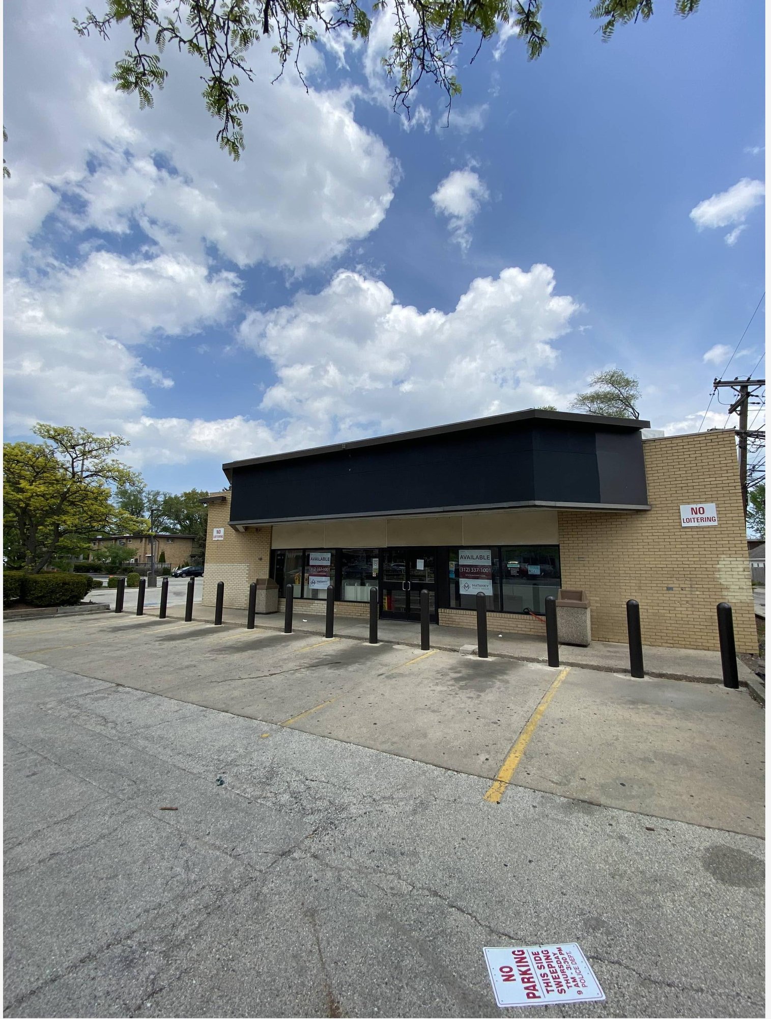 8357 Skokie Blvd, Skokie, IL 60077