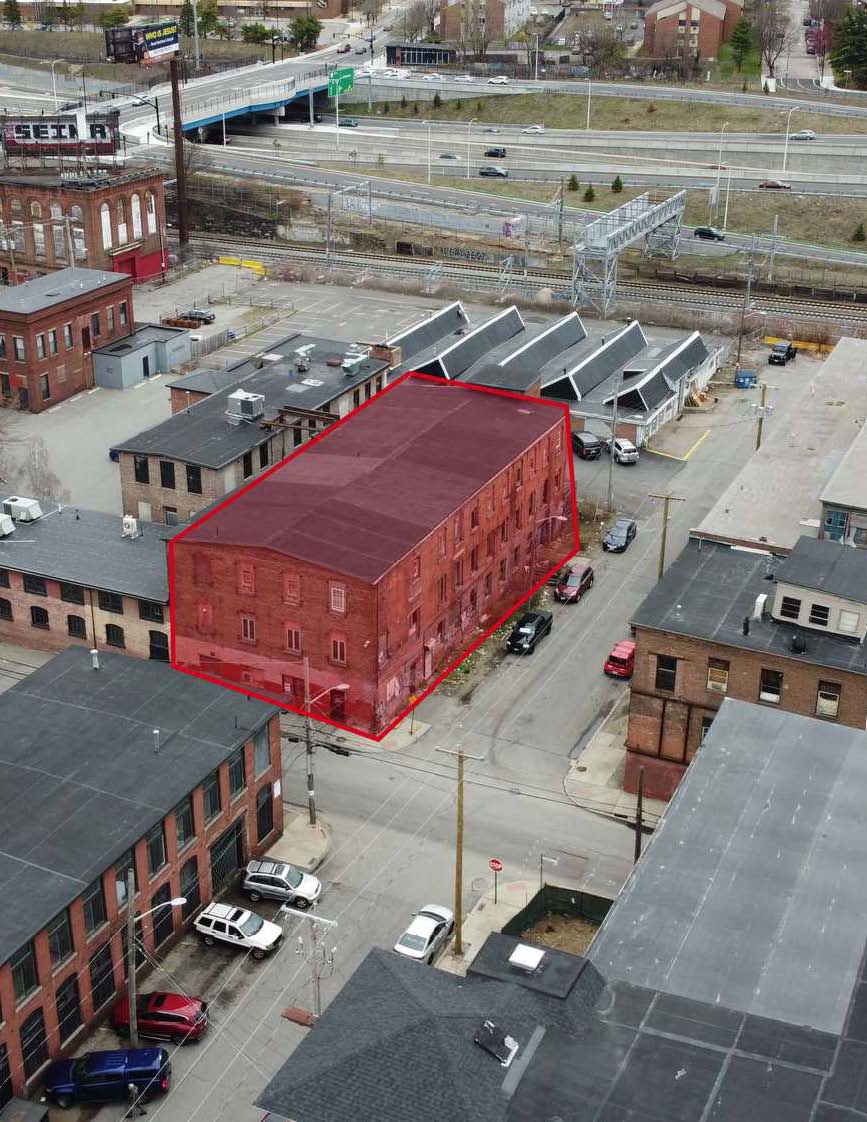 239 Oak St, Providence, RI 02903