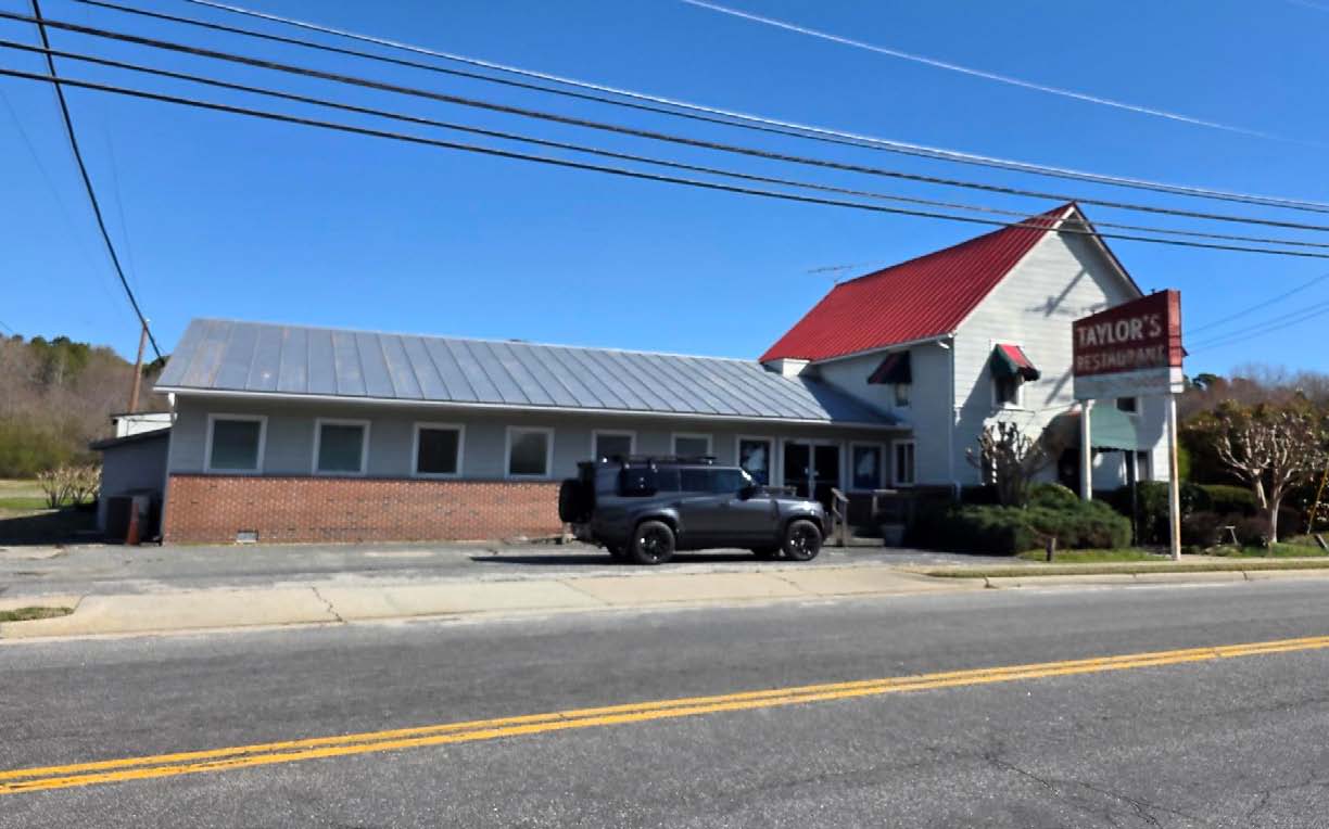17321 General Puller Hwy, Deltaville, VA 23043