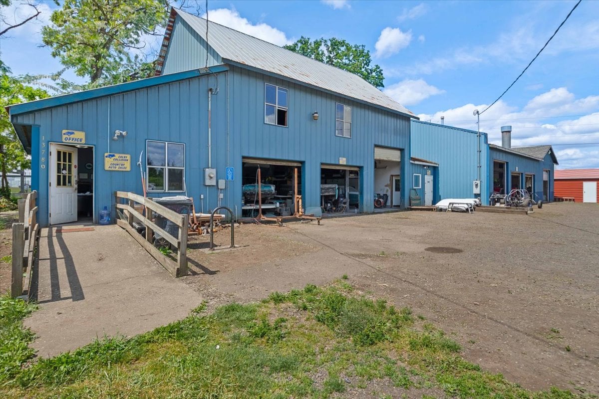 13780 South Macksburg Rd, Molalla, OR 97038