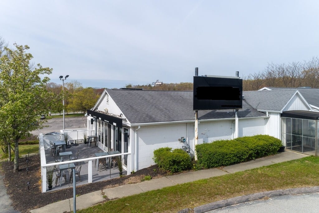 33 Kings Hwy, Groton, CT 06340