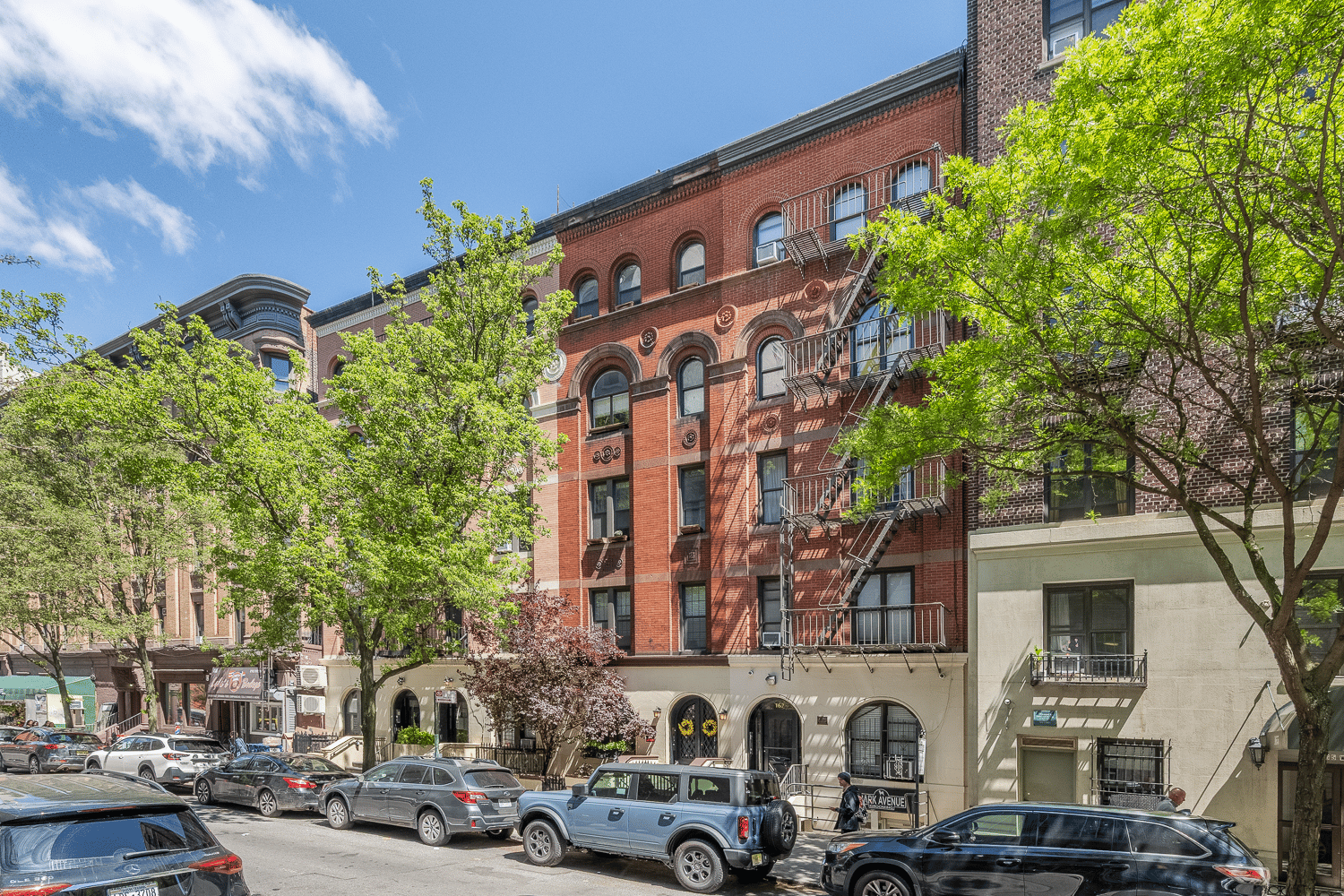 169 83rd St, New York, NY 10024-5036
