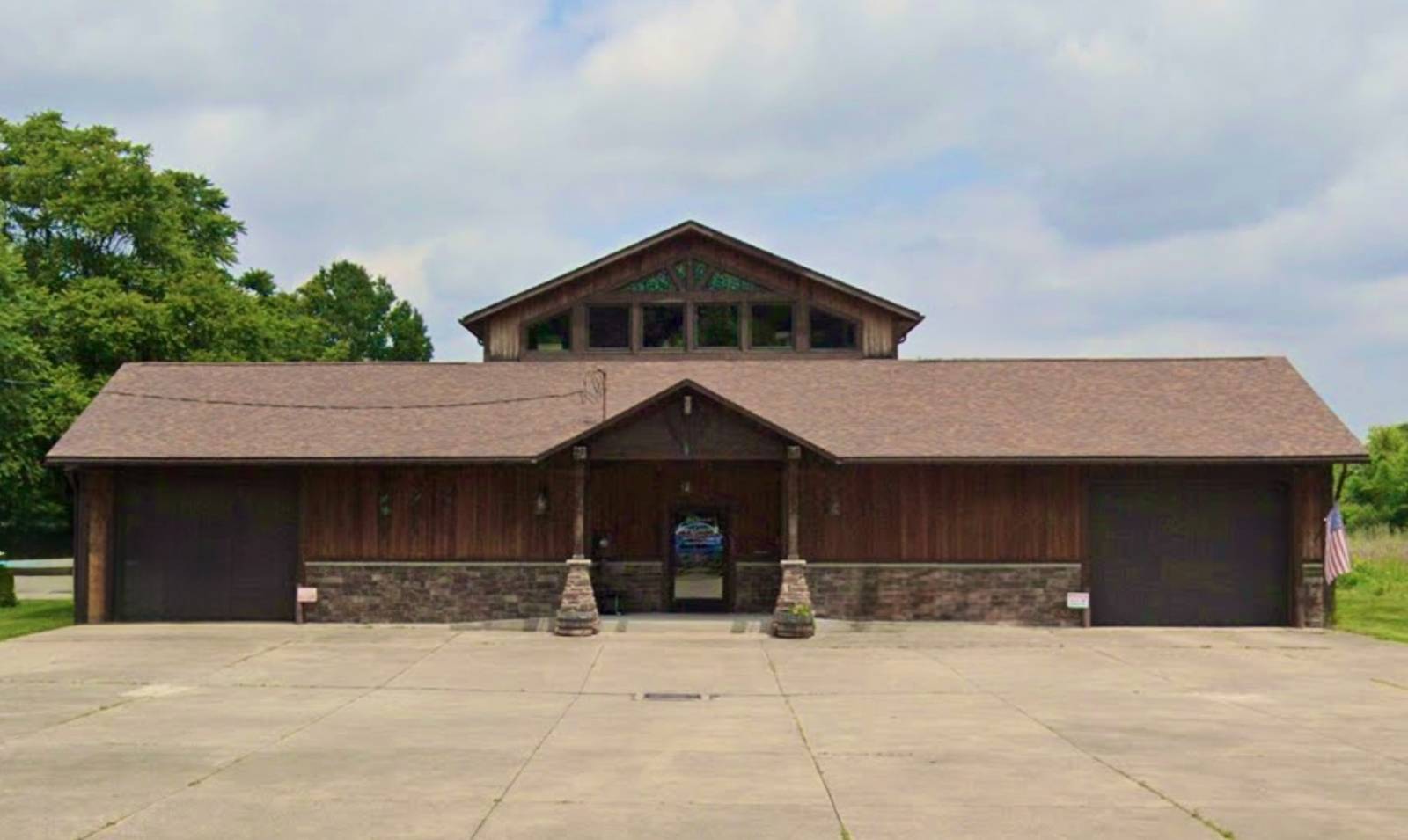 359 E Sunset Dr, Rittman, OH 44270