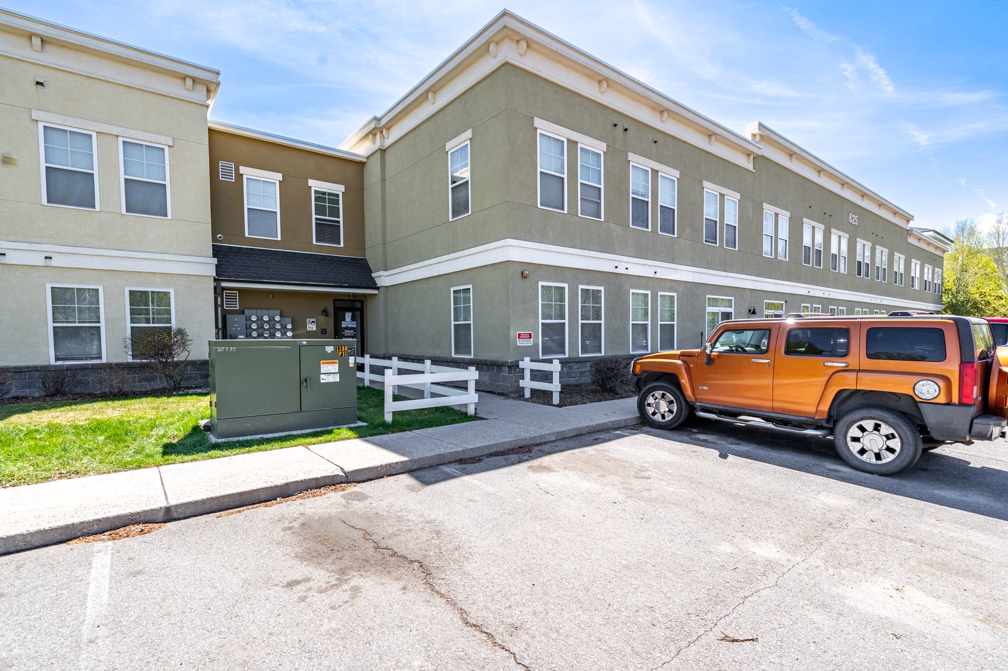 625 Red Table Dr, Gypsum, CO 81637