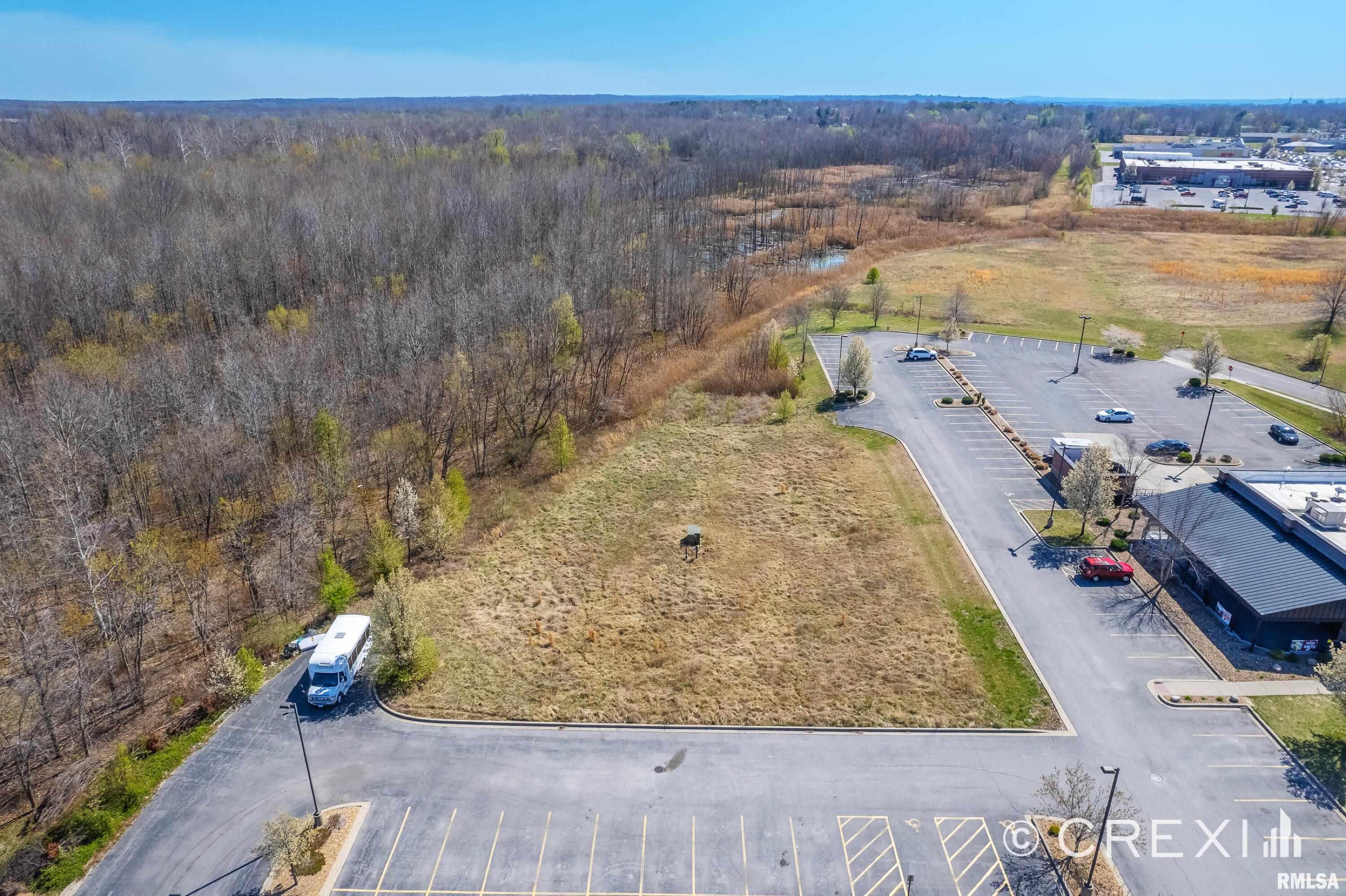 1445 E Main St, Carbondale, IL 62901