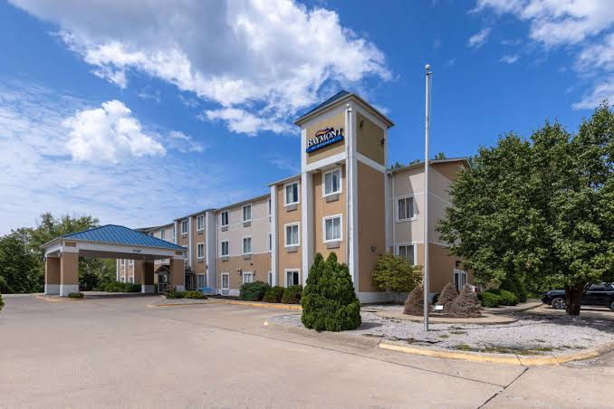 2702 S Franklin St, Kirksville, MO 63501