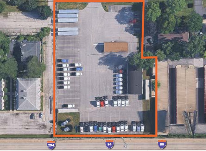 2109 Bernice Rd, Lansing, IL 60438