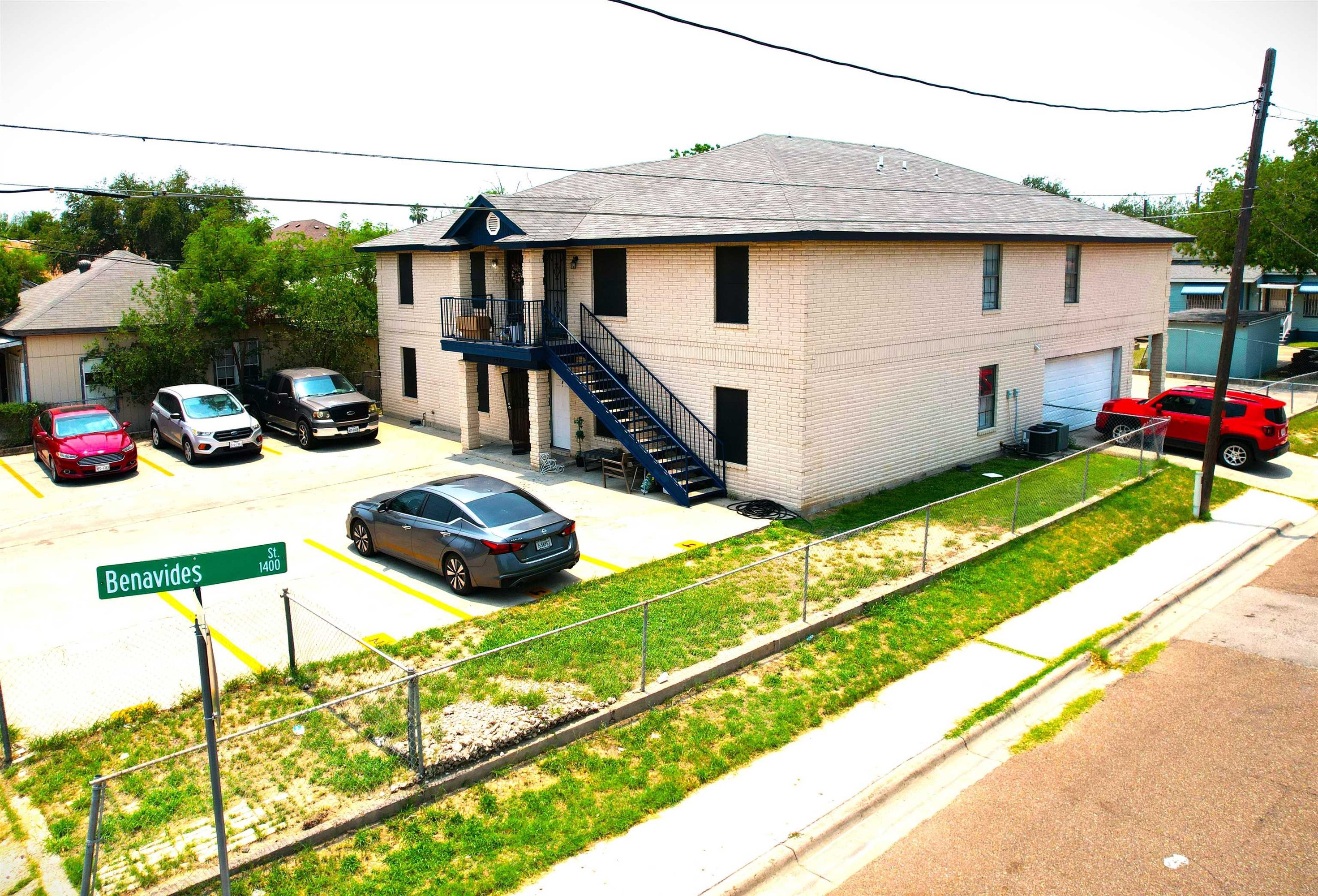 1420 Juarez Ave, Laredo, TX 78040