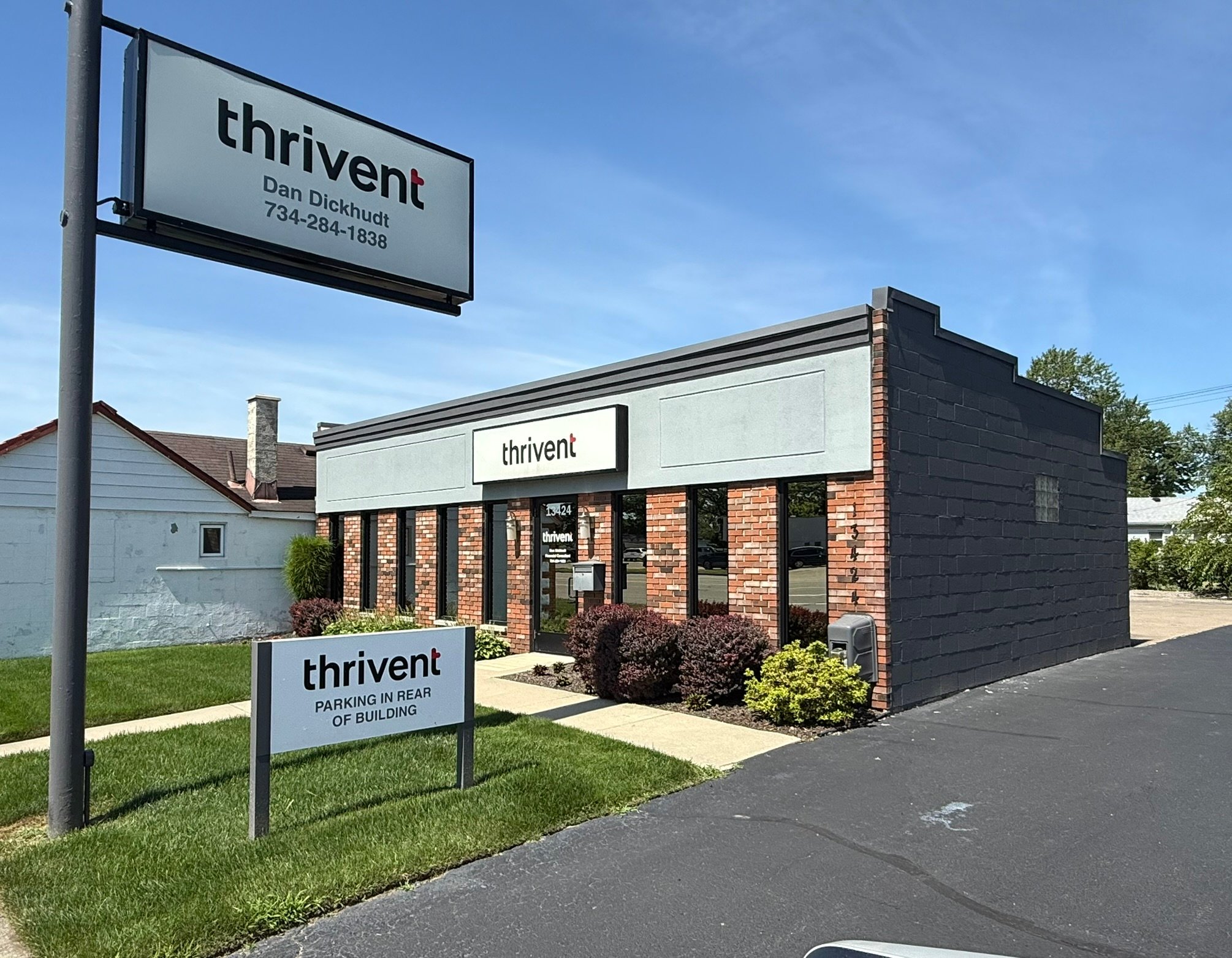 13424 Dix Toledo Rd, Southgate, MI 48195