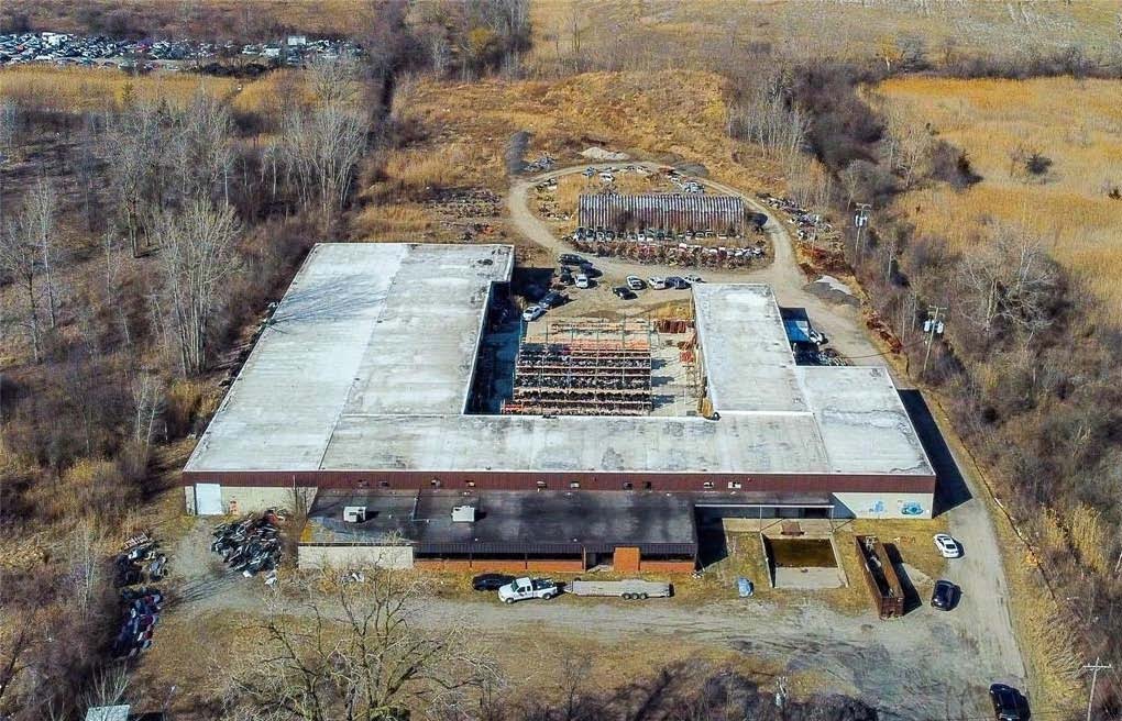 44052 Yost Rd, Canton, MI 48188