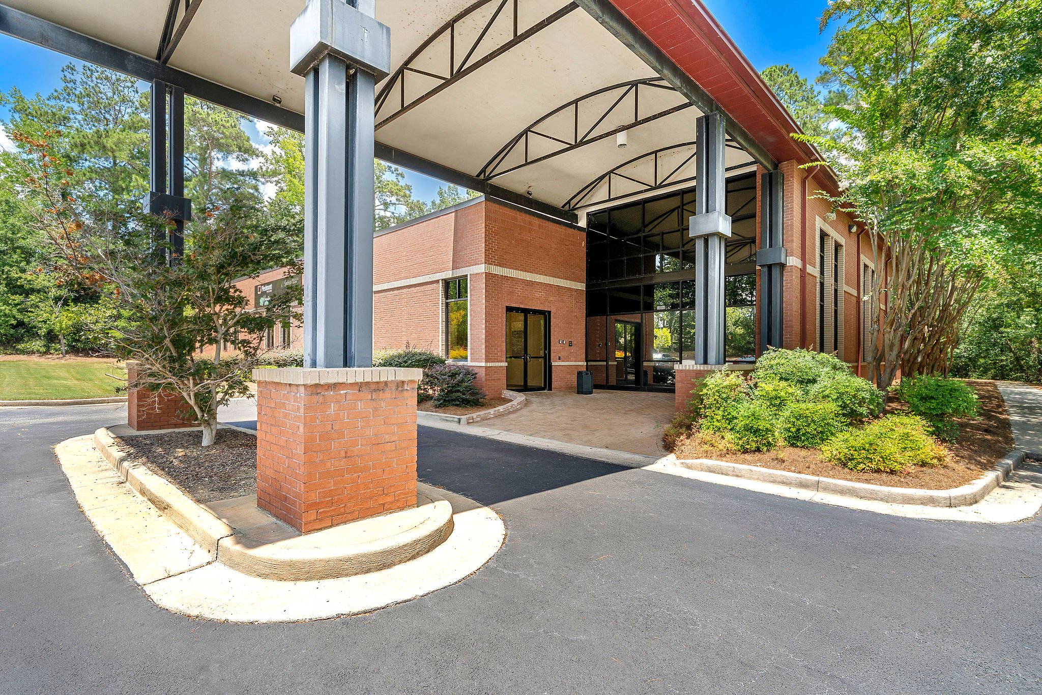 1000 Commerce Dr, Peachtree City, GA 30269