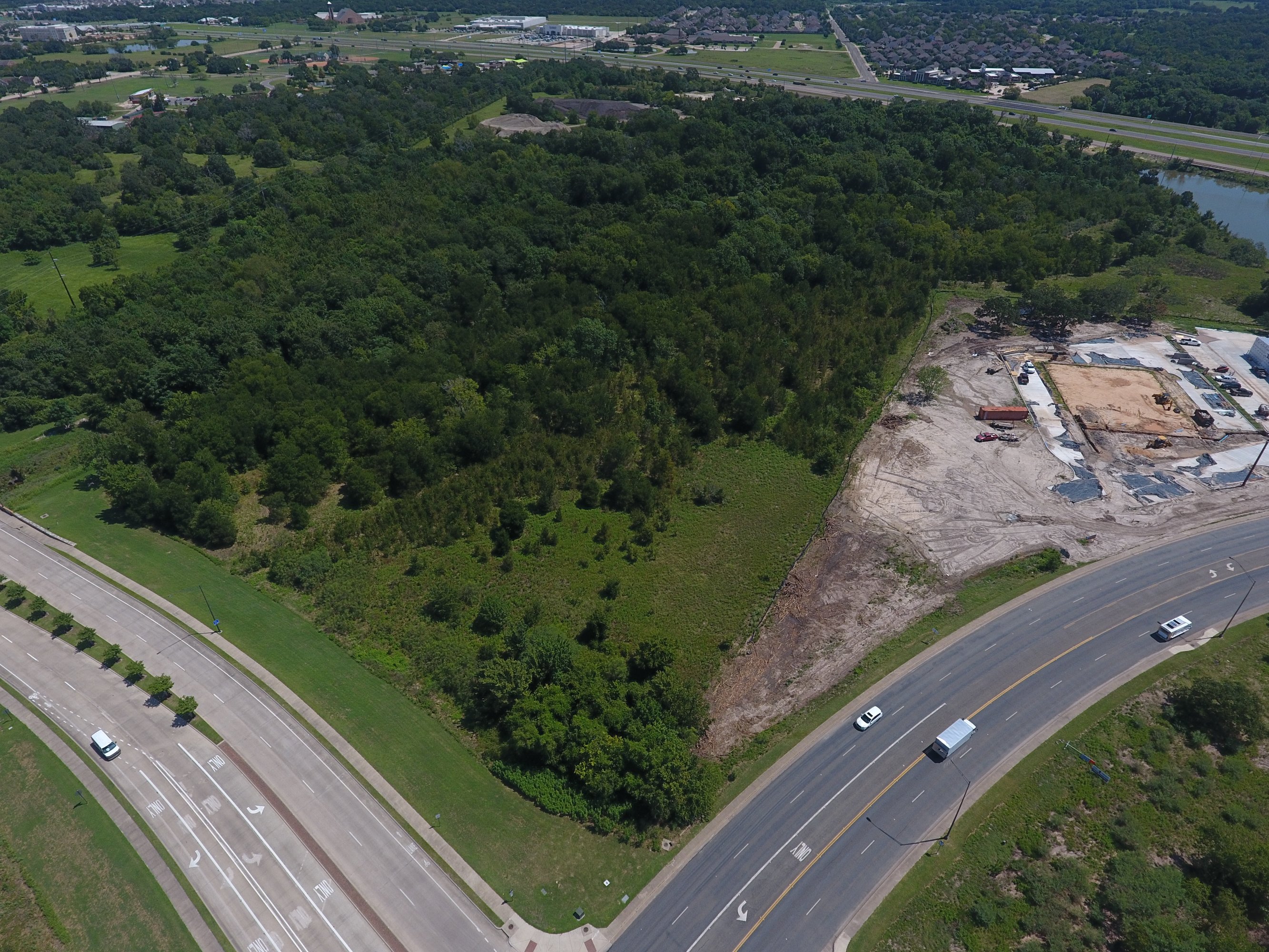 1610 Harvey Mitchell Pkwy S, College Station, TX 77840