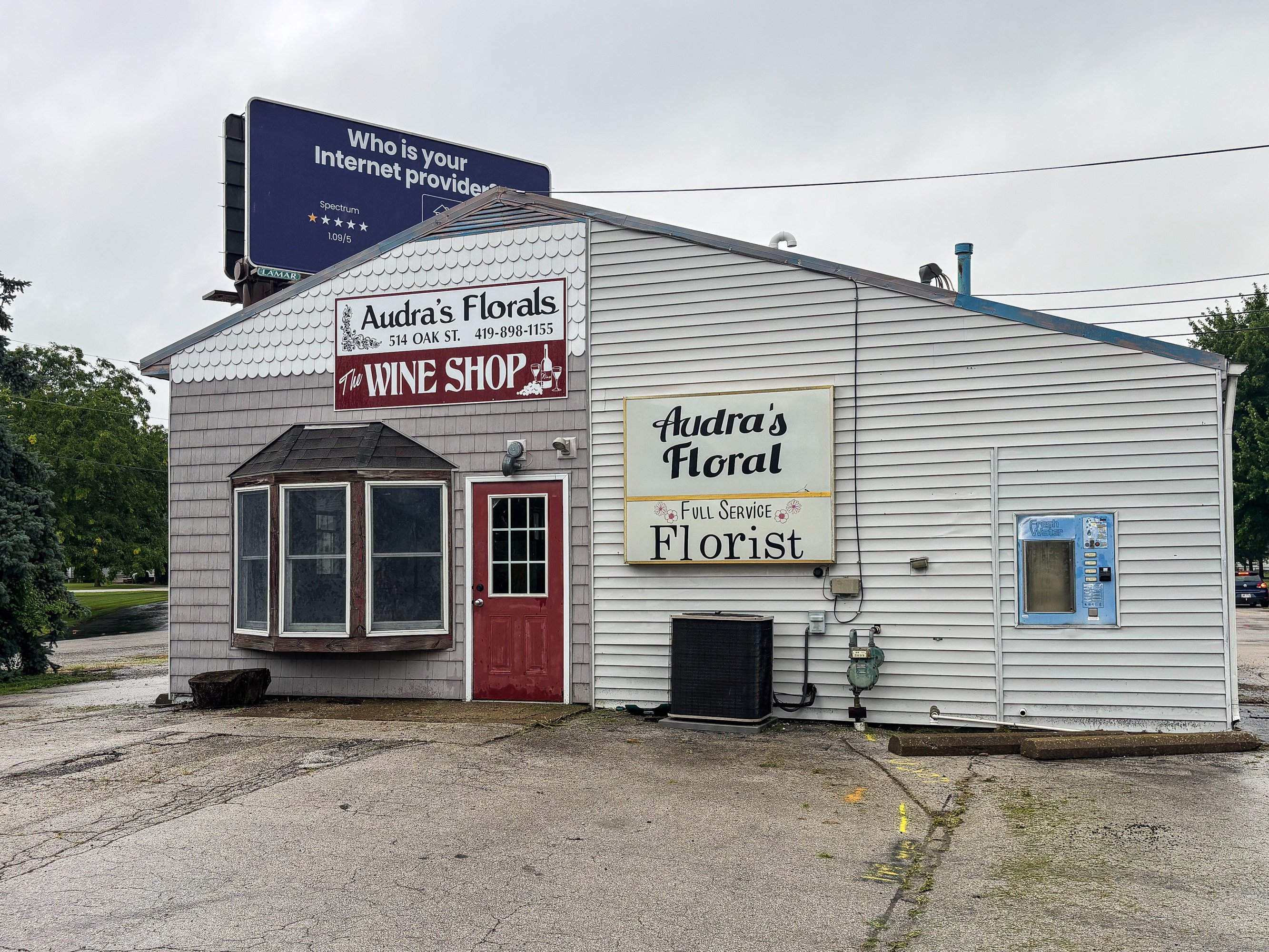 514 W Oak St, Oak Harbor, OH 43449