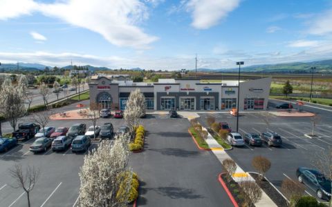 890 Renz Ln, Gilroy, CA 95020