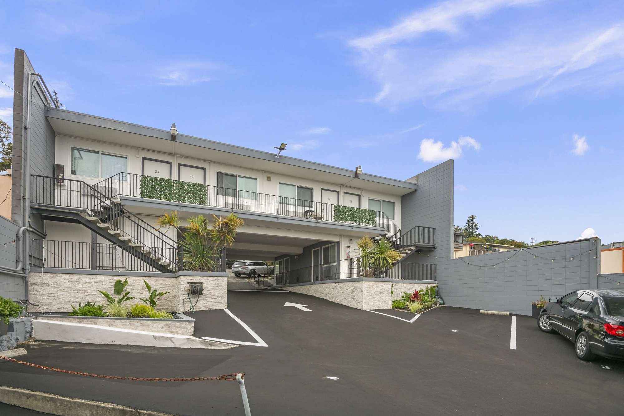 700 El Camino Real, Belmont, CA 94002