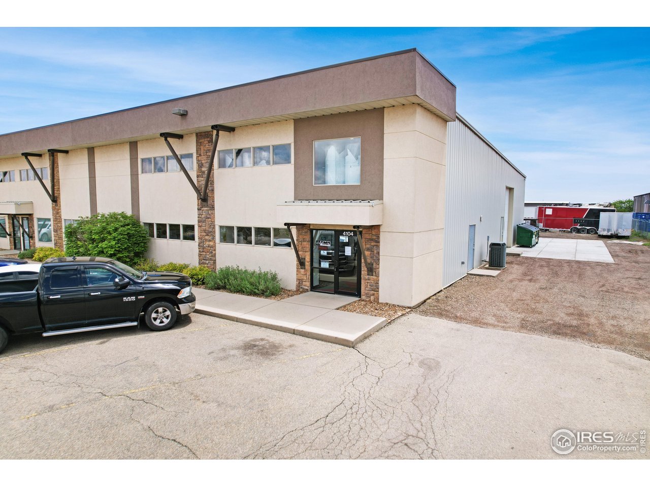 Equipped Industrial/Flex Condo in Mead Business Park