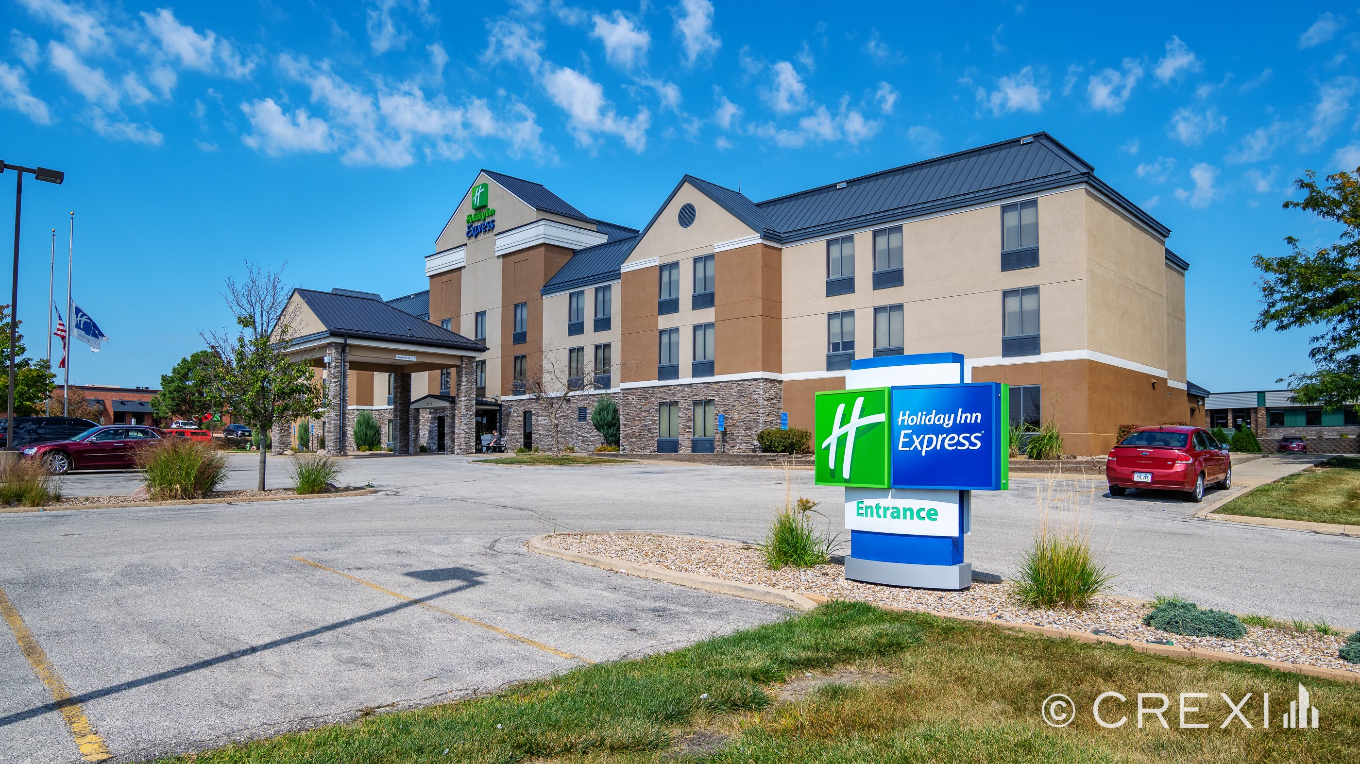 1230 Collins Rd NE, Cedar Rapids, IA 52402