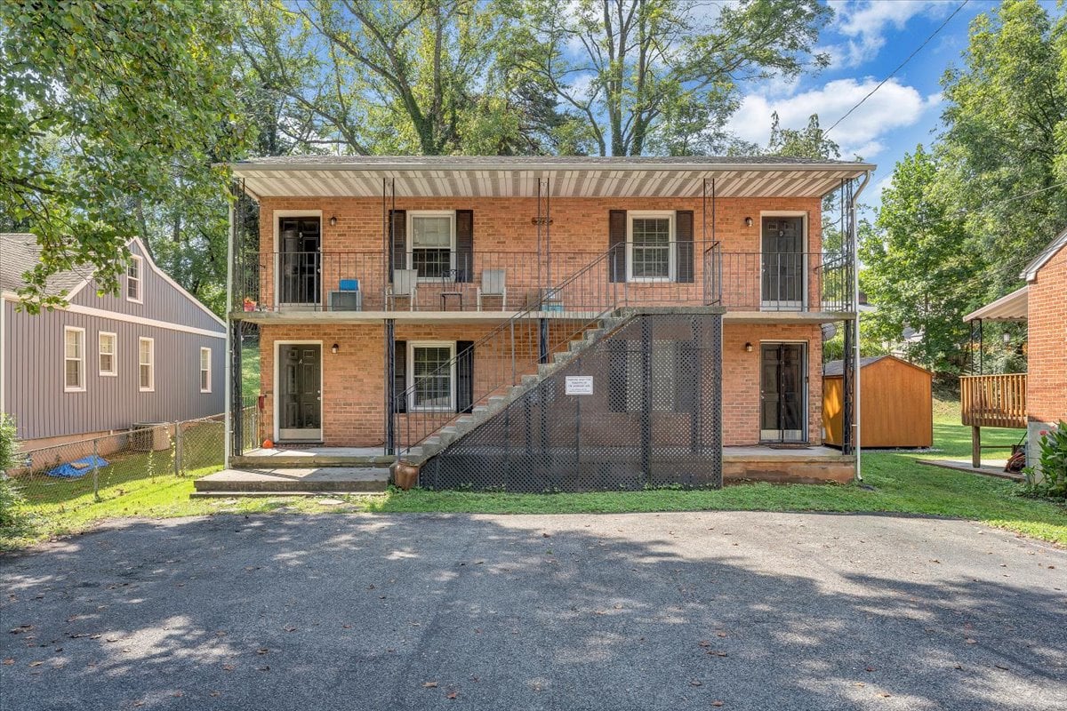 718 Windsor Ave SW, Roanoke, VA 24015