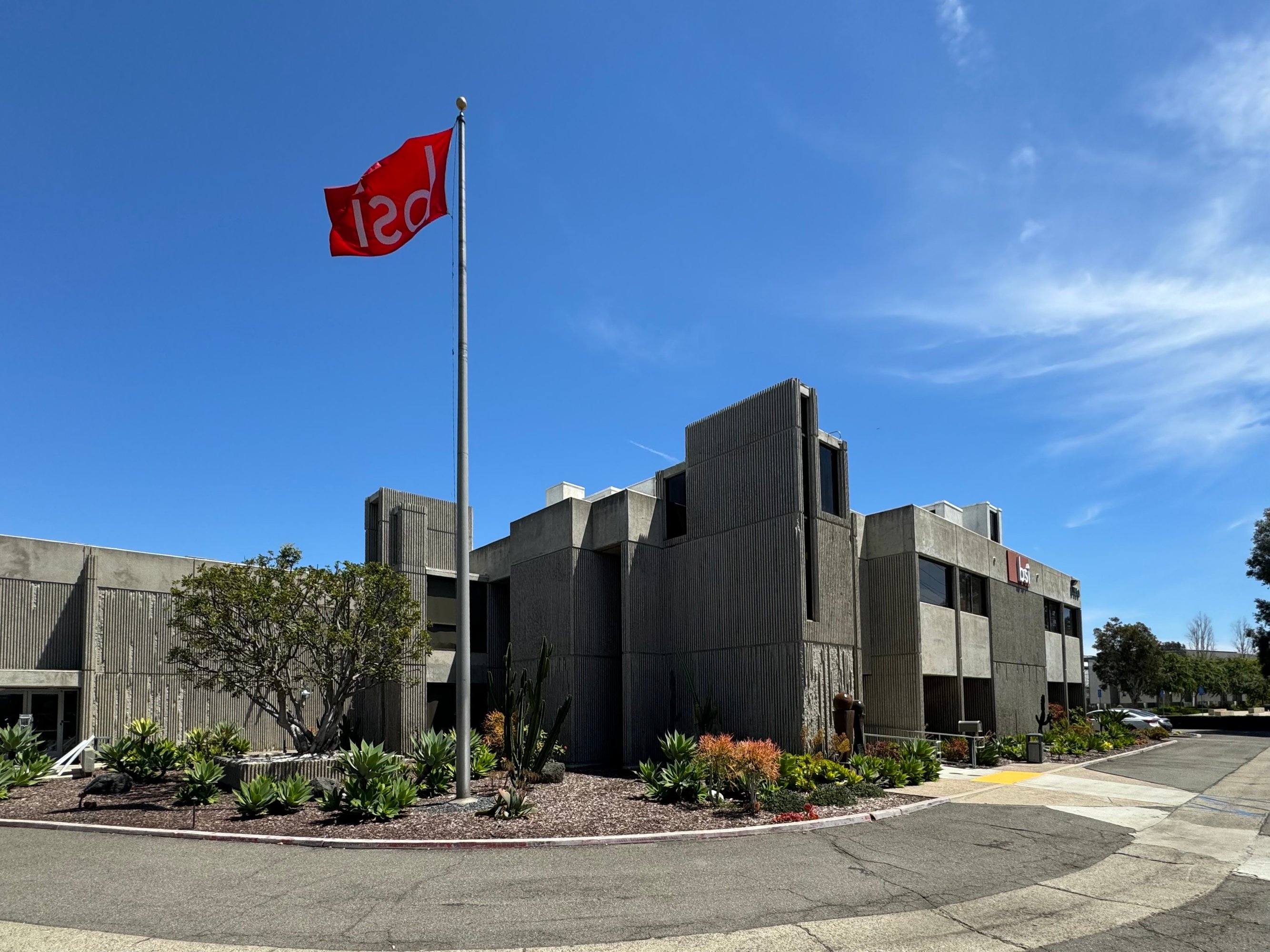 17550 Gillette Ave, Irvine, CA 92614