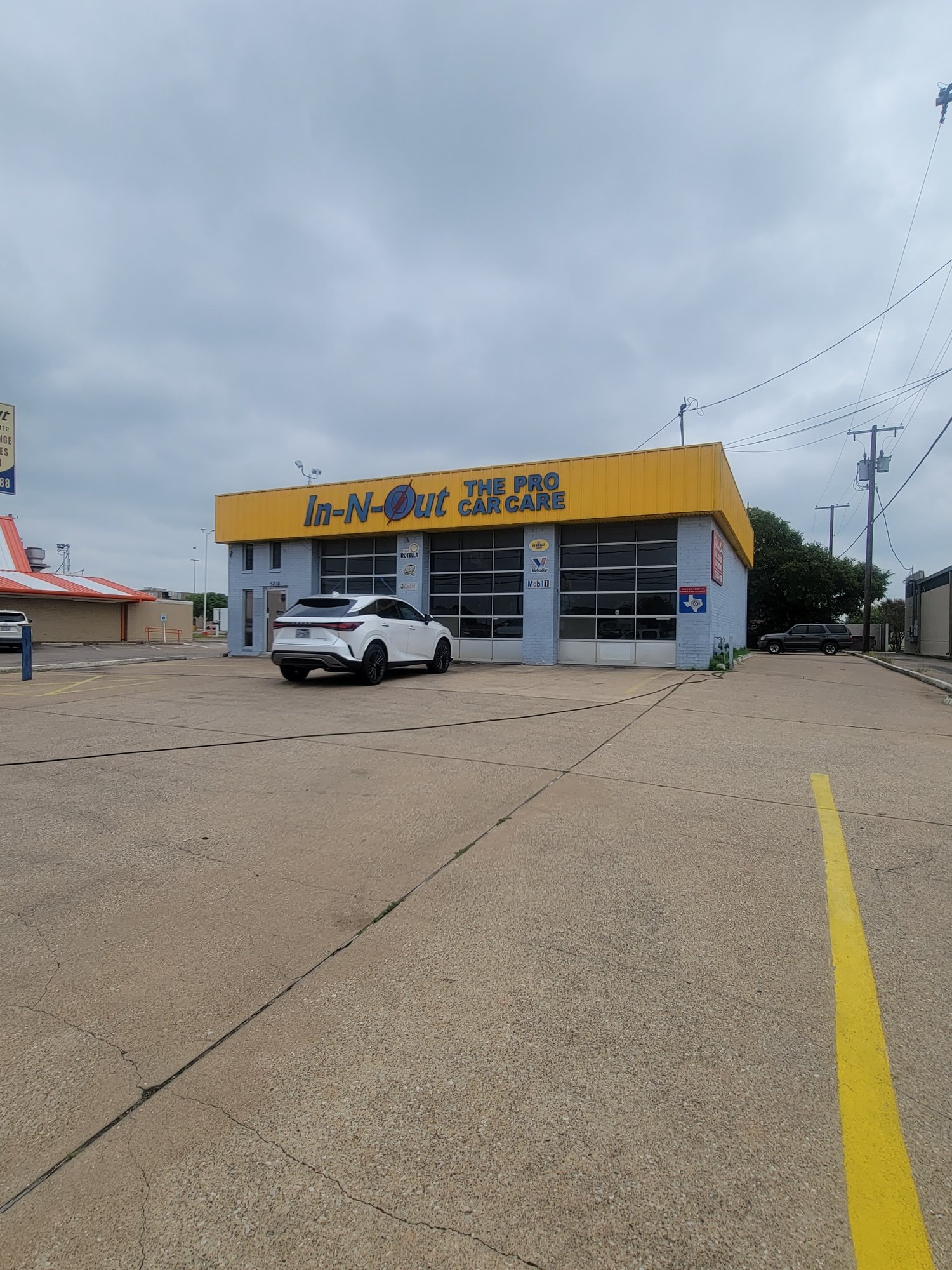 5814 Broadway Blvd, Garland, TX 75043