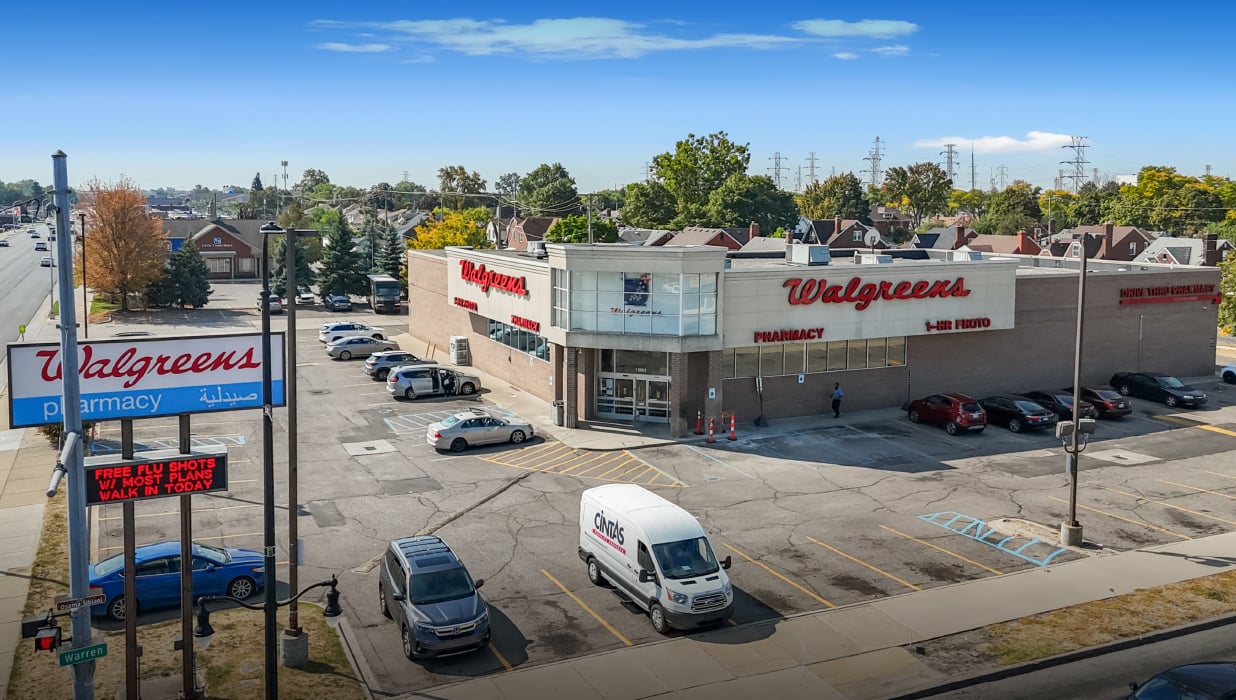 13601 W Warren Ave, Dearborn, MI 48126