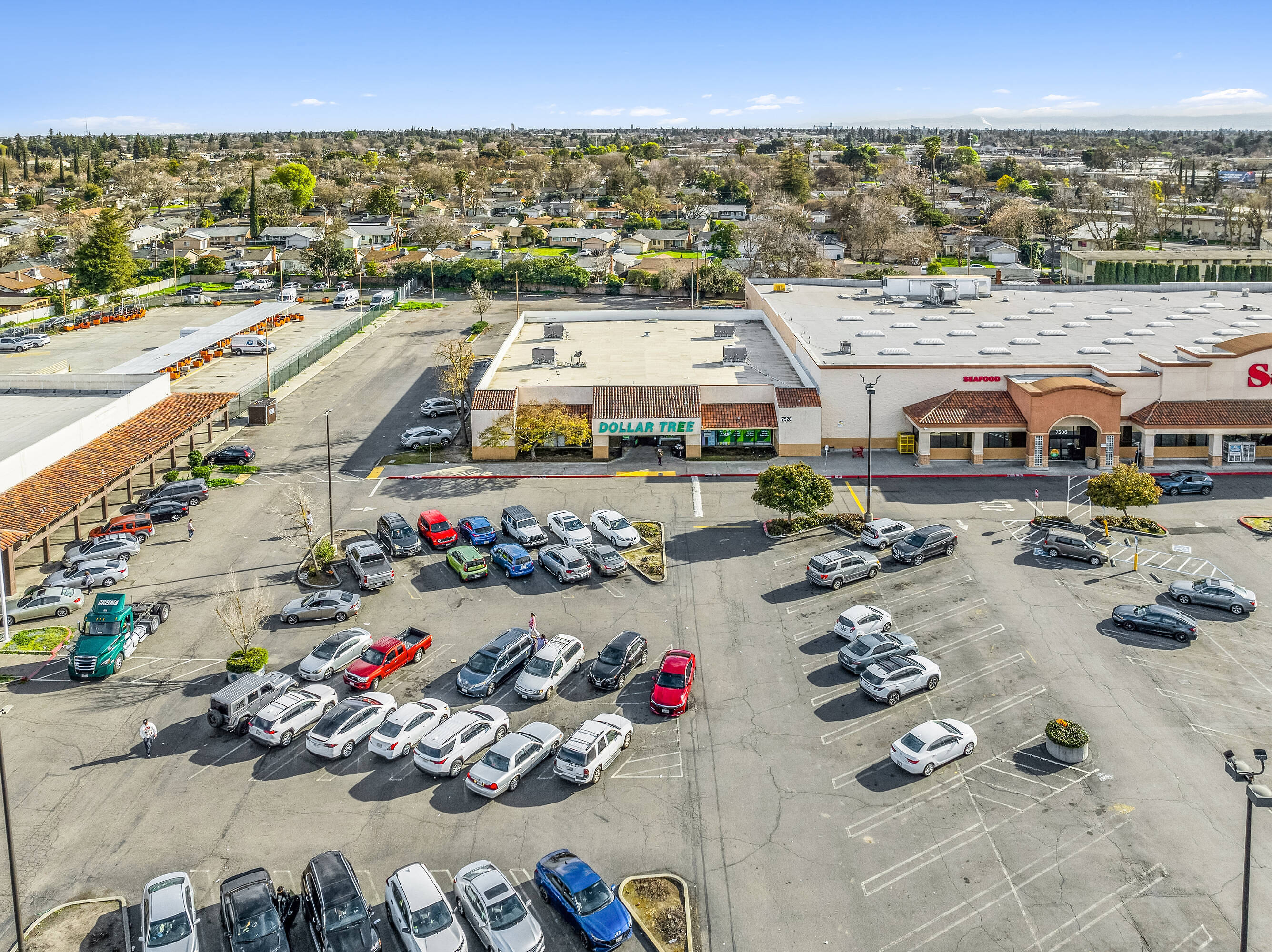 7528 Pacific Ave, Stockton, CA 95207
