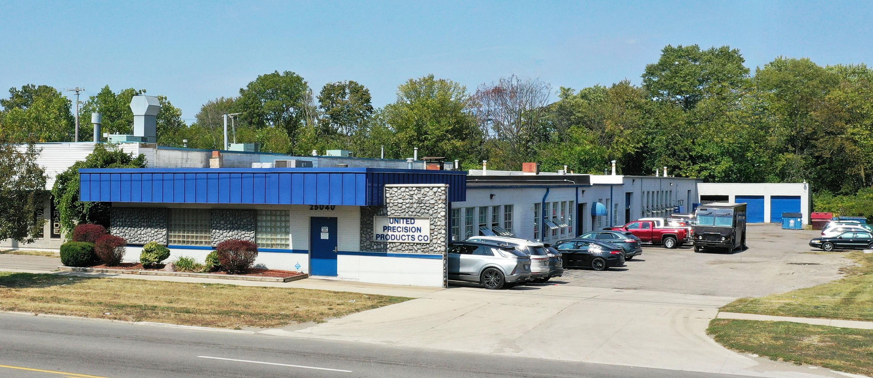25040 Van Born Rd, Dearborn Heights, MI 48125