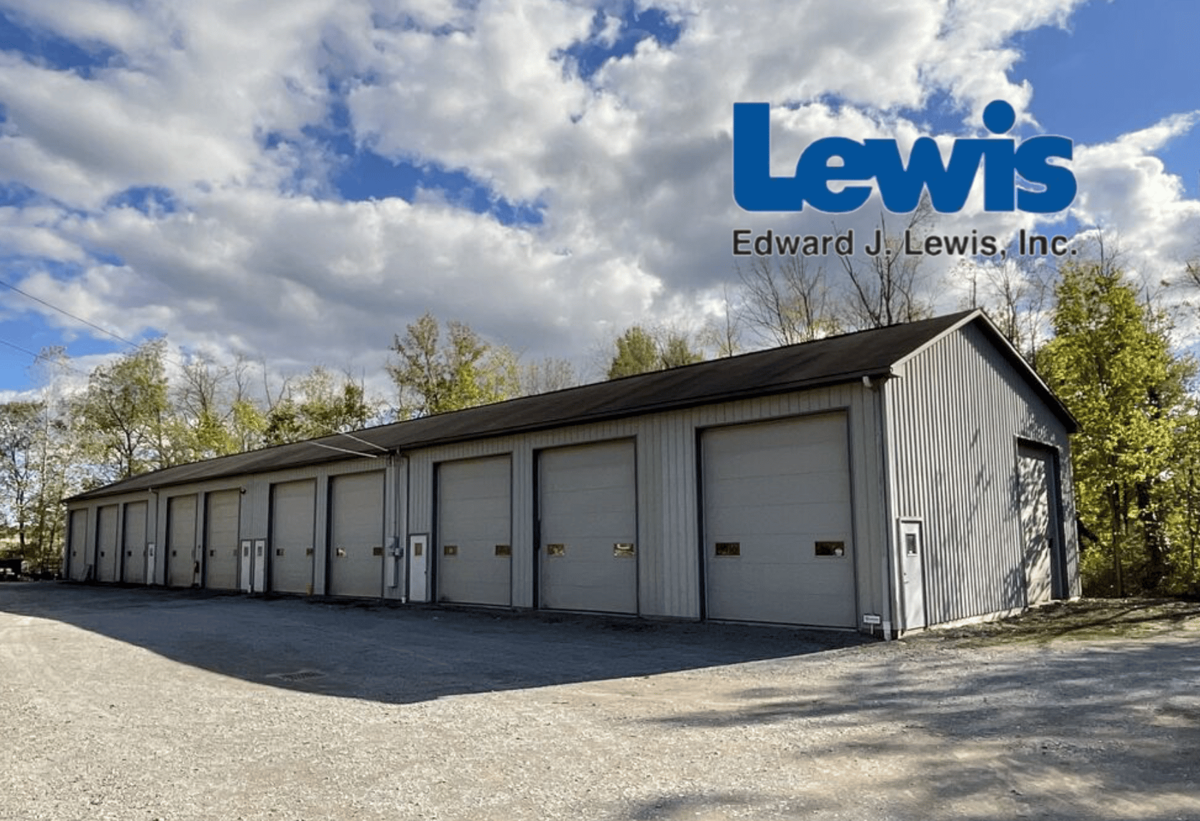 12433 South Ave, North Lima, OH 44452