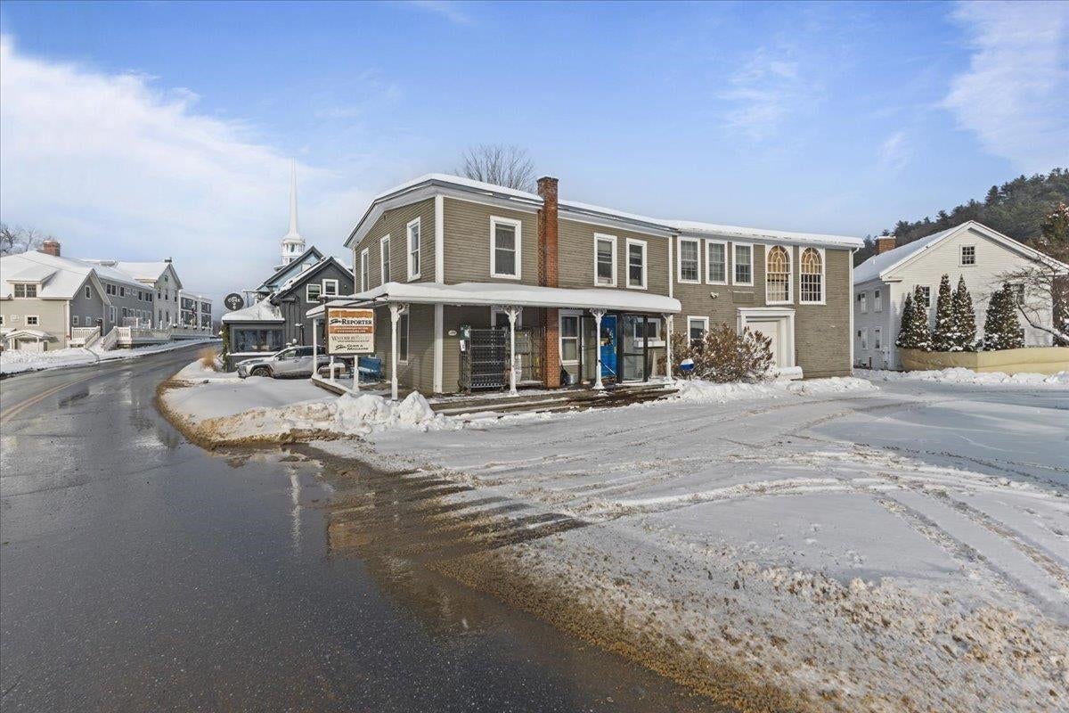 49 School St, Stowe, VT 05672