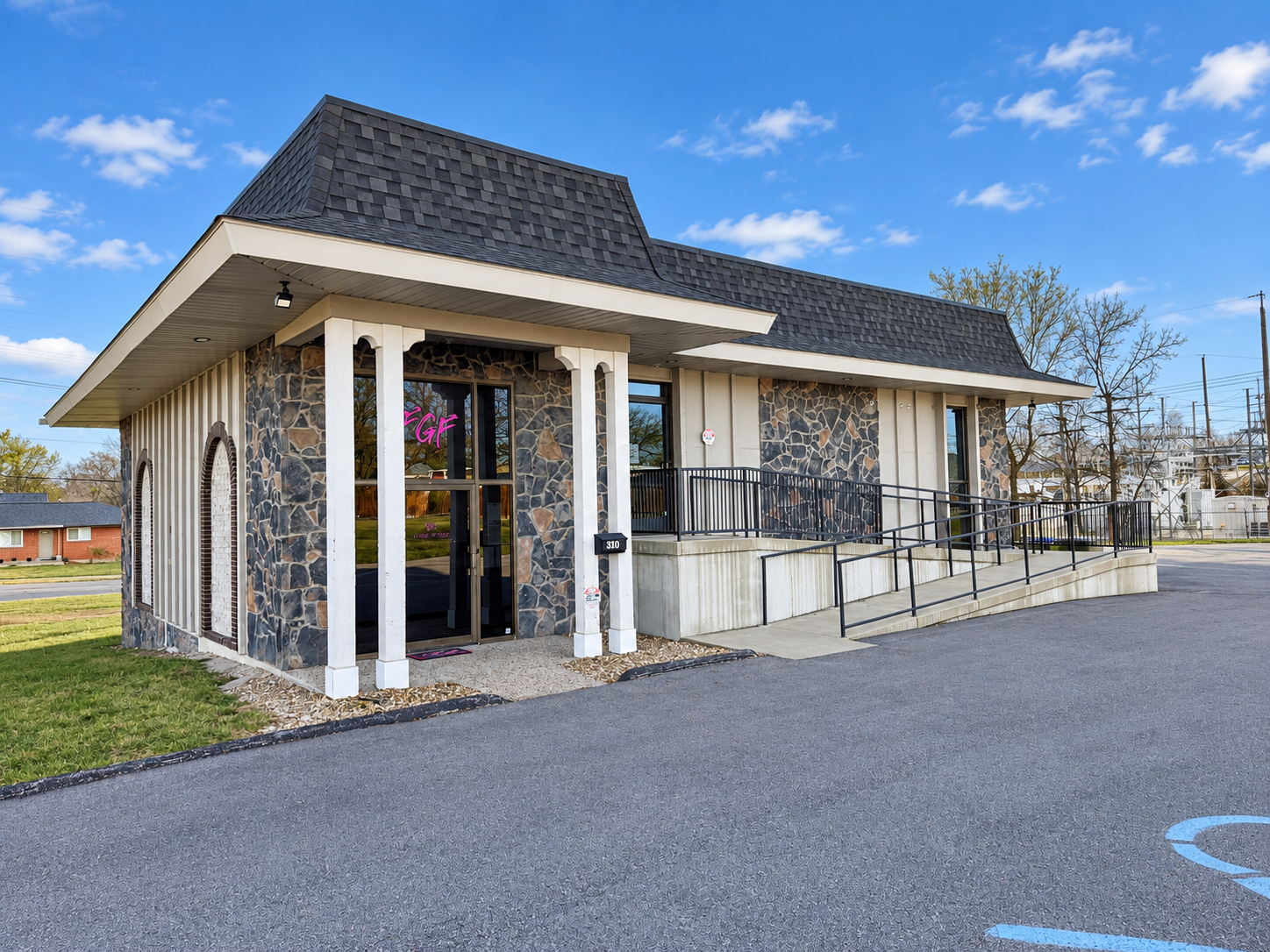 310 E Elm St, O Fallon, MO 63366