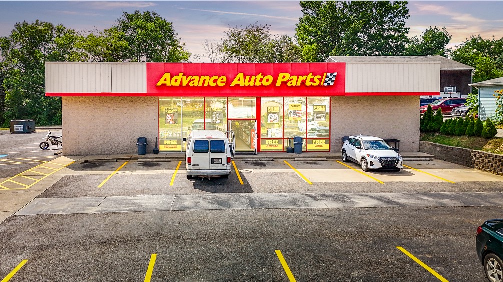 427 Canton Rd NW, Carrollton, OH 44615