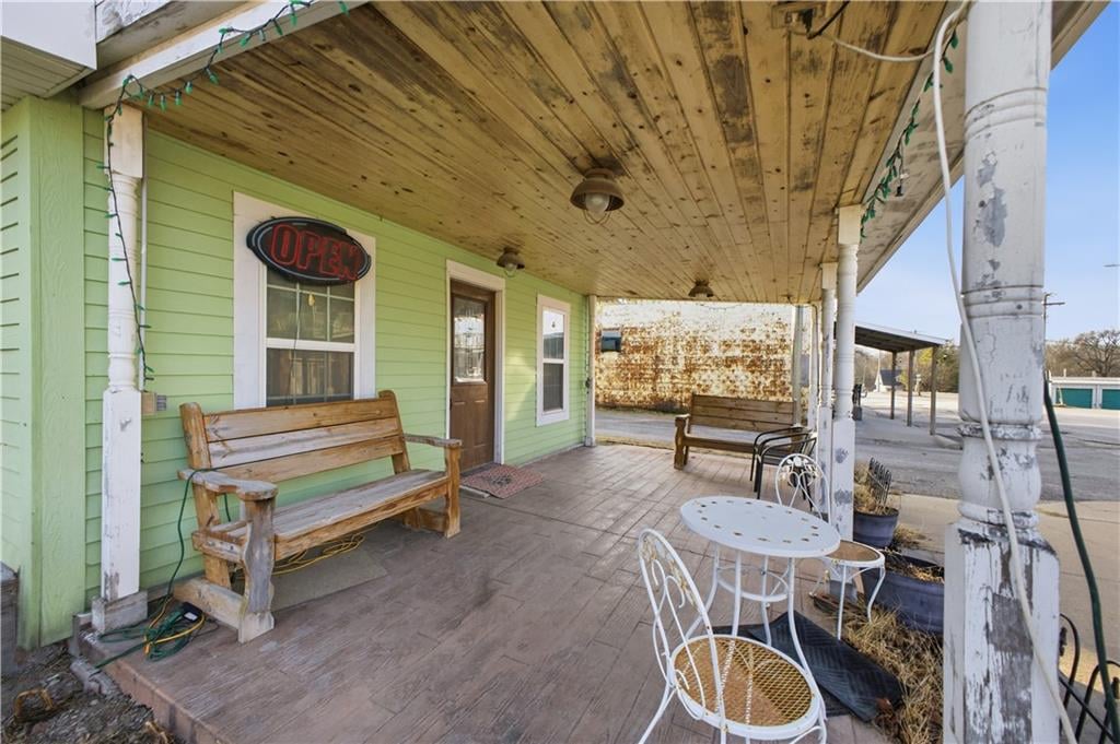 301 N Main St, Stewartsville, MO 64429