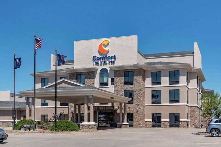 2631 Enterprise Rd, Goodland, KS 67735