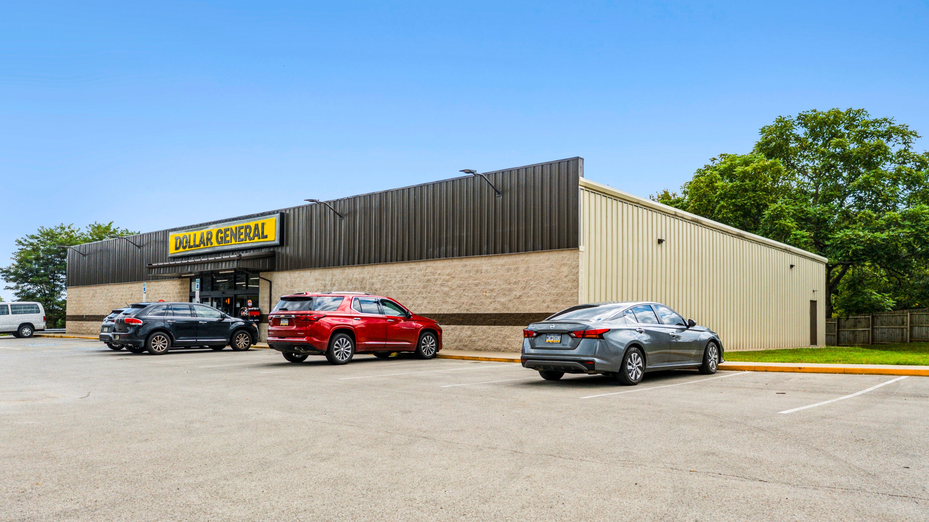 6183 Tuscarawas Rd, Industry, PA 15052