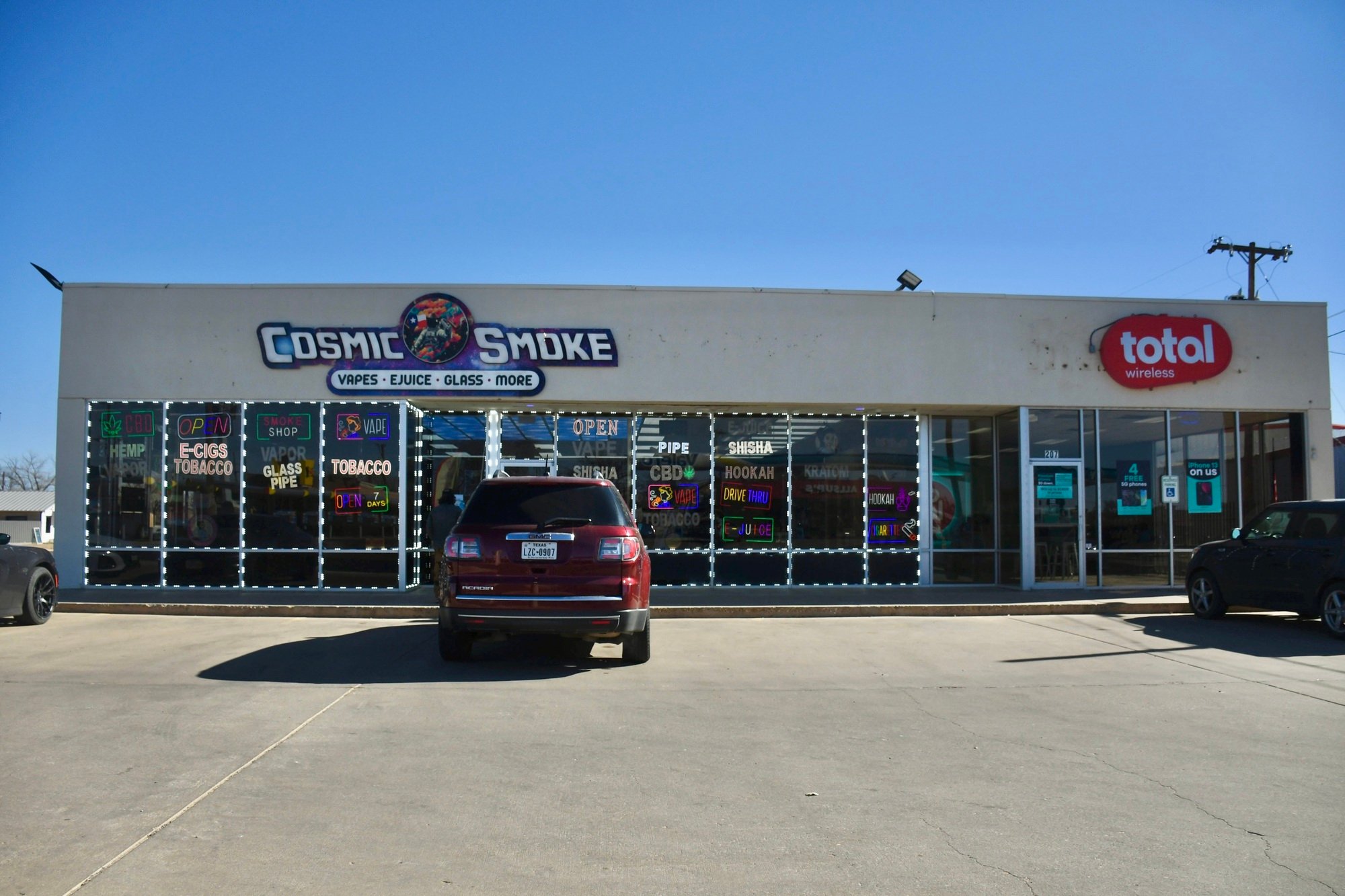 207 College Ave, Levelland, TX 79336