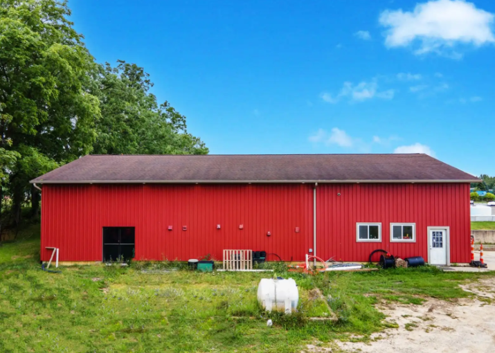 10601 Bennett Dr, Morrice, MI 48857